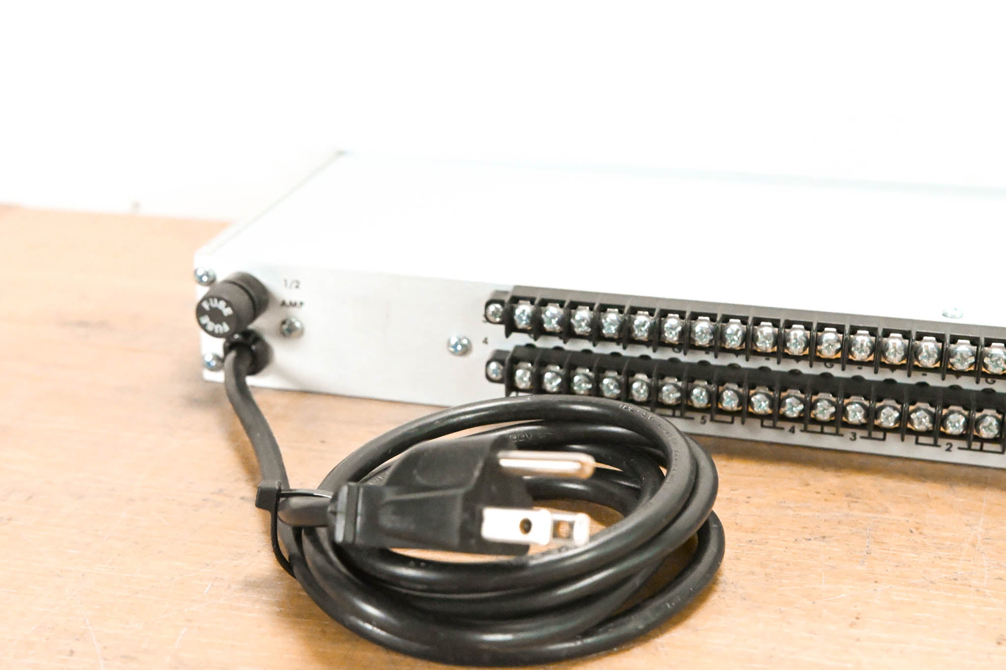 ESE ES-245 Quad 1x6 Audio Distribution Amplifier