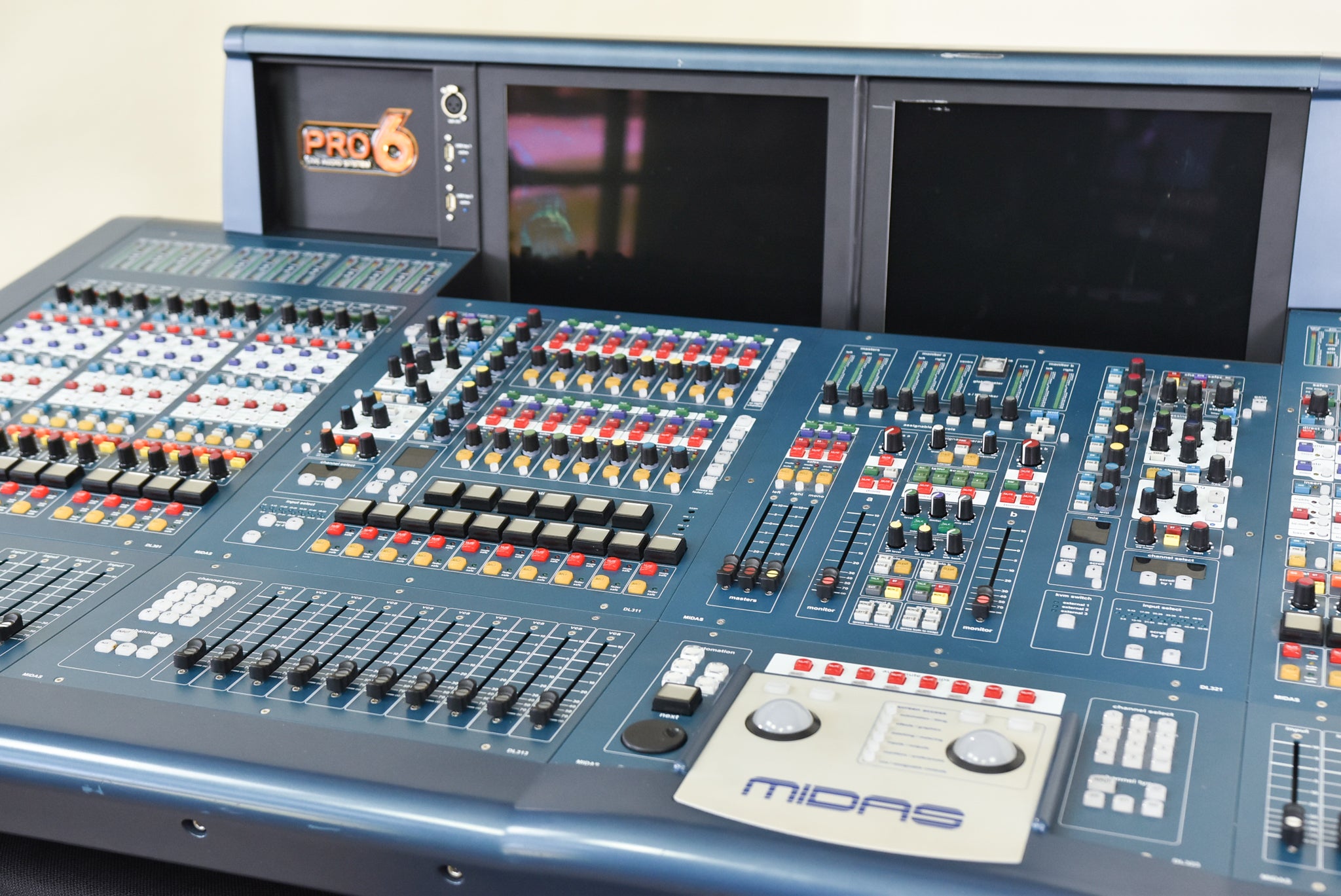 Midas PRO6 64-Channel Digital Console w/ DL371 CG00XDD