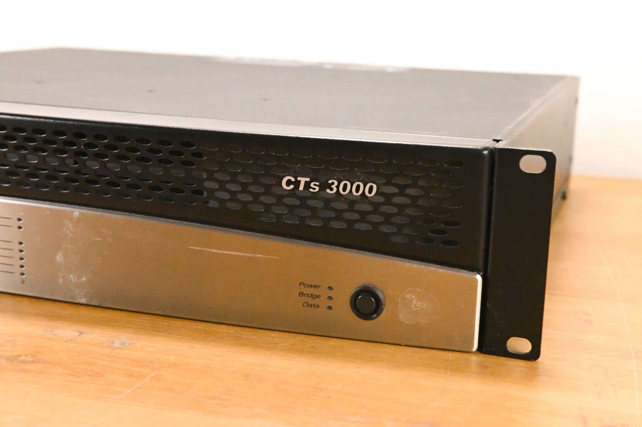 Crown CTs 3000 Two-Channel 1500W Power Amplifier