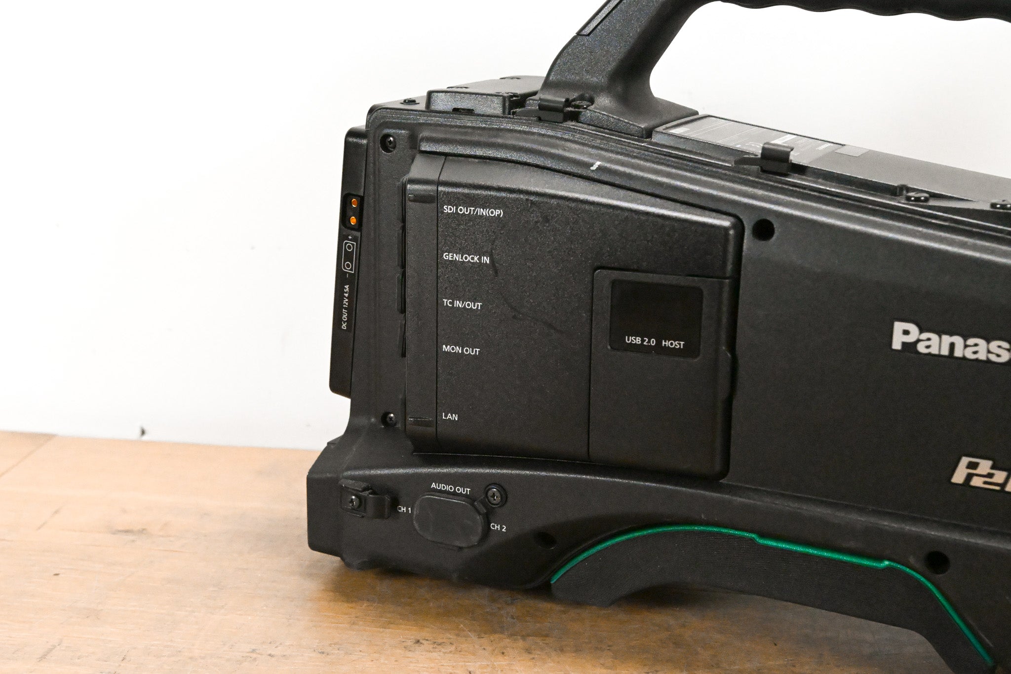 Panasonic AJ-PX800G P2 HD AVC-ULTRA Camcorder