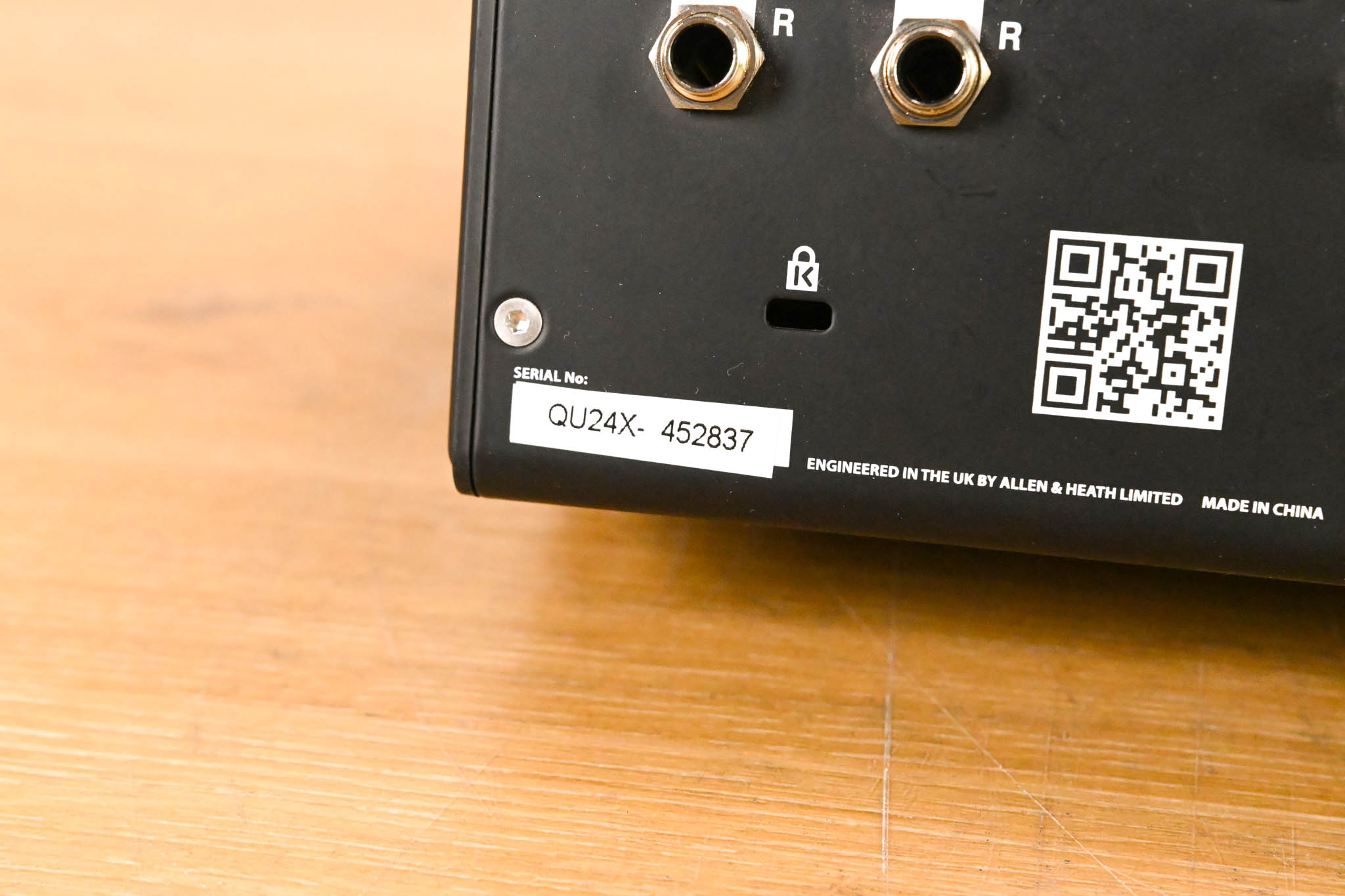 Allen & Heath Qu-24 24-Channel Digital Mixing Console