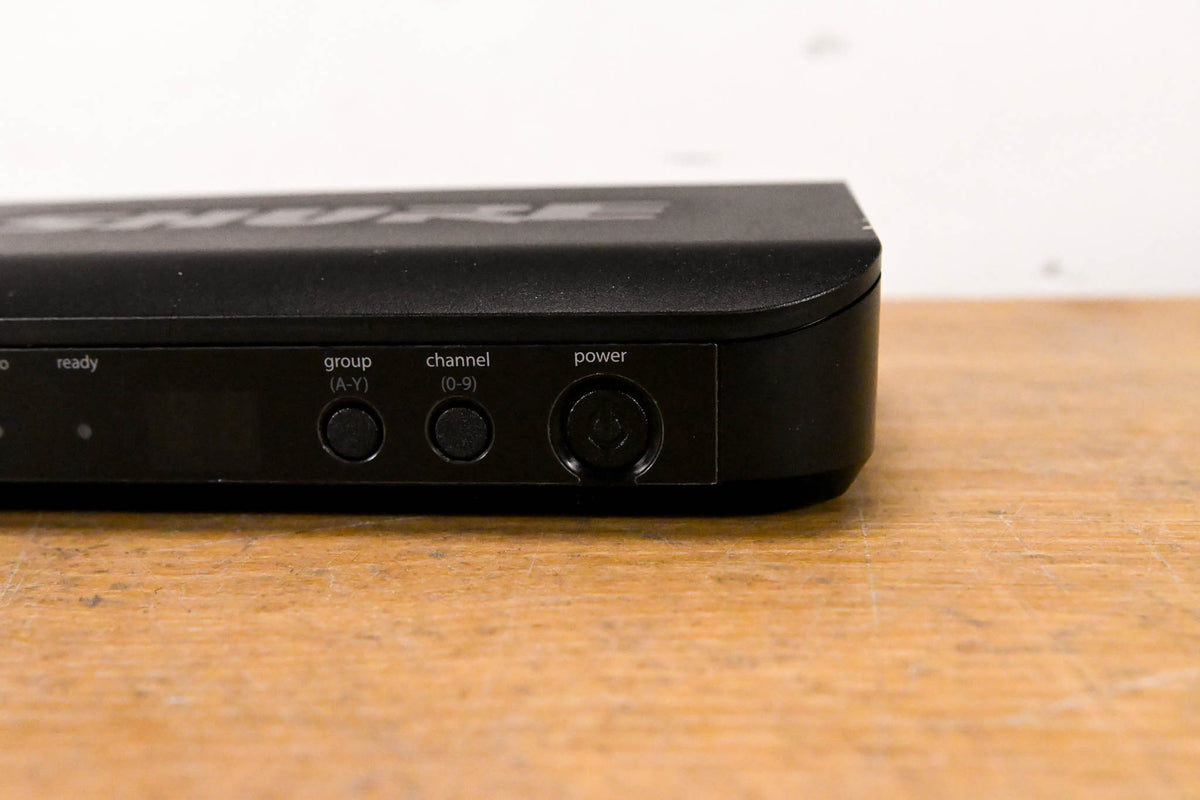 Shure BLX4 Wireless Receiver - J10 Band: 584-608MHz (NO POWER SUPPLY)