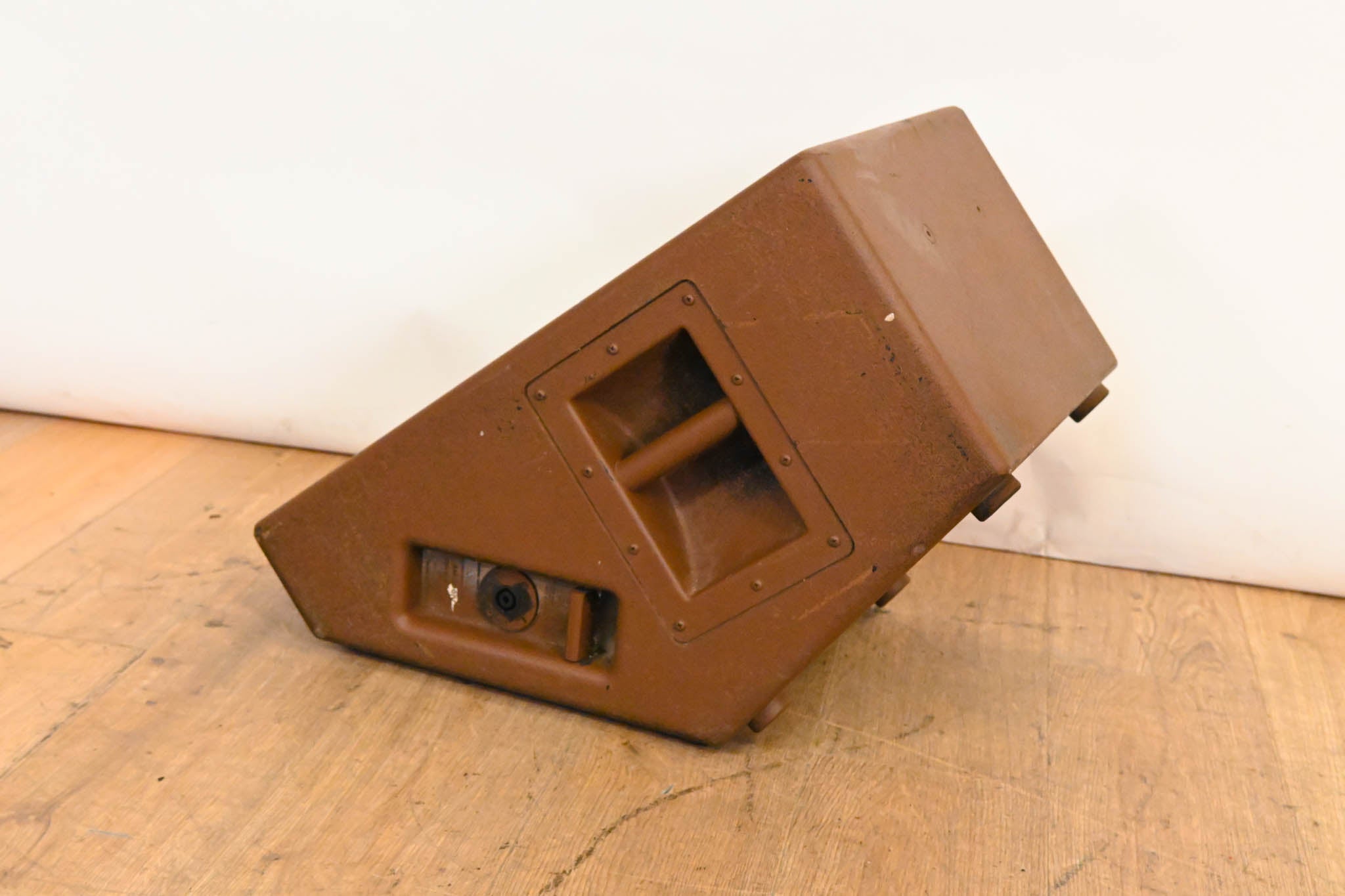 EAW SM200iV Two-Way Full Range Passive Stage Monitor