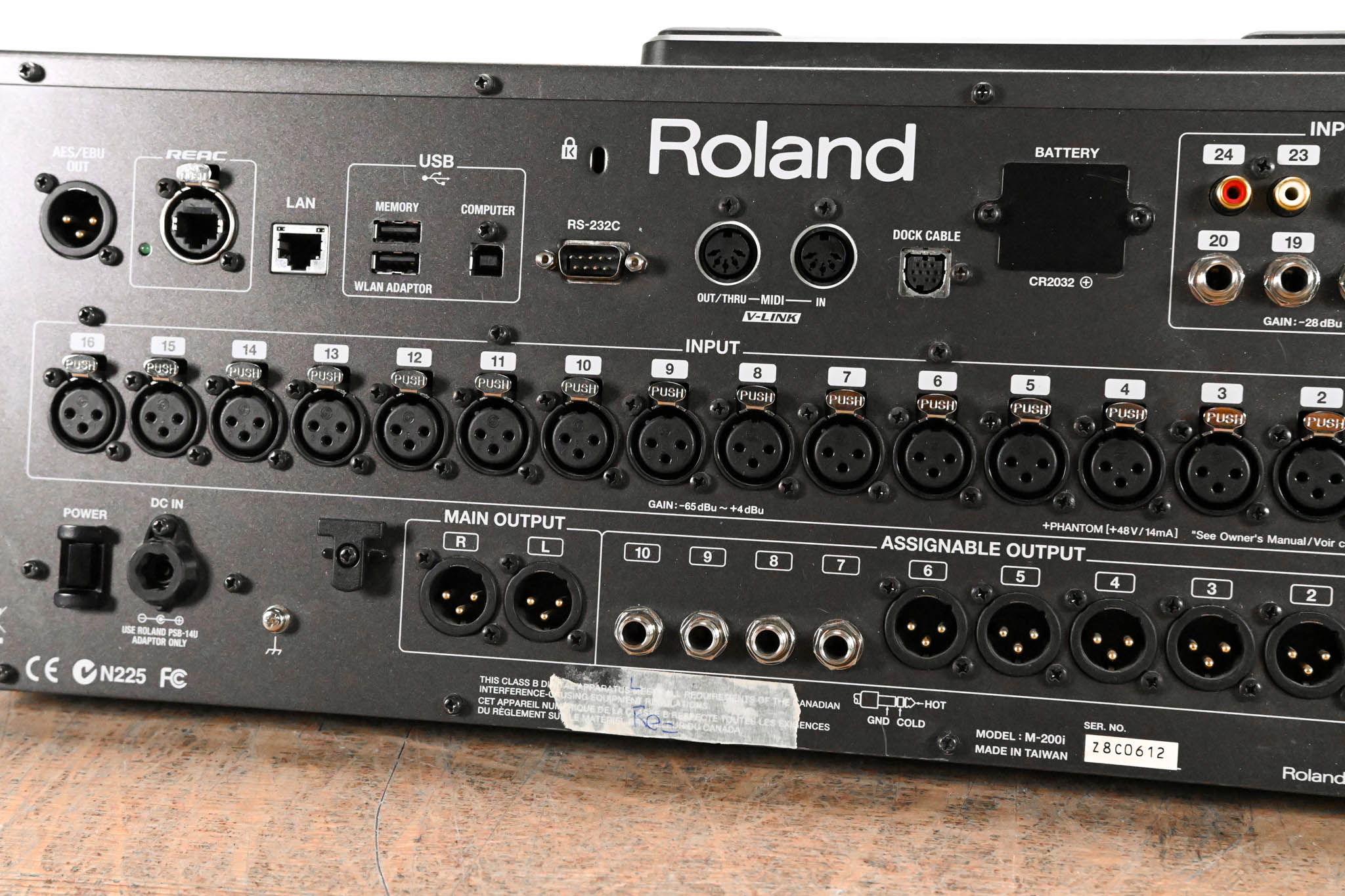 Roland M-200i 32-Channel Live Digital V-Mixer Console (NO POWER SUPPLY)