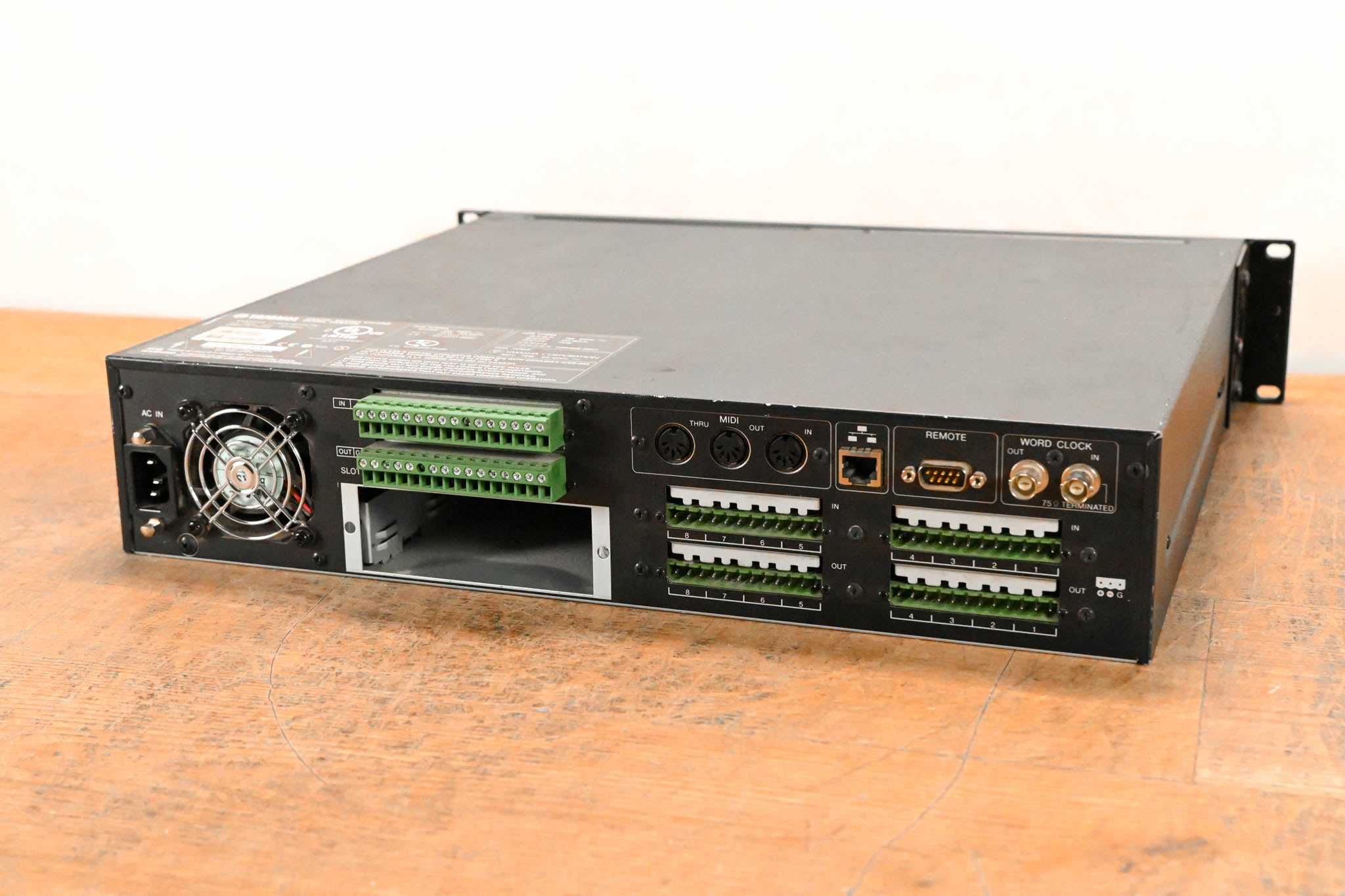 Yamaha DME24N Digital Mixing Engine