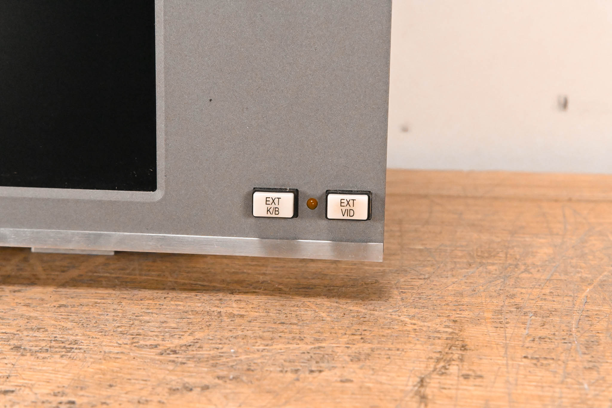 Solid State Logic C300 HD Operator Display (DVI/VGA, EXT K/B & EXT VID)