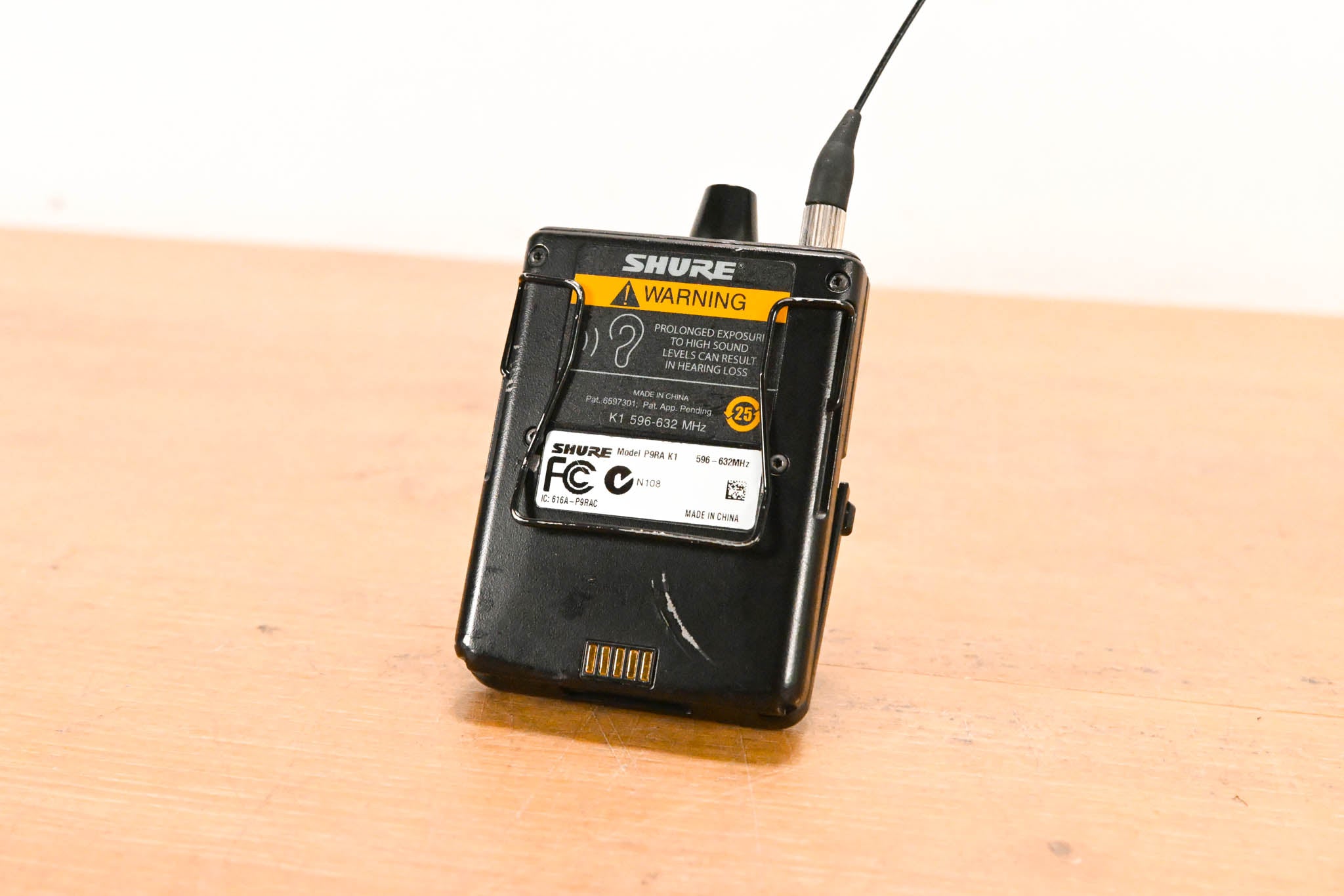 Shure P9RA-K1 Wireless Bodypack Receiver - K1 Band: 596-632 MHz