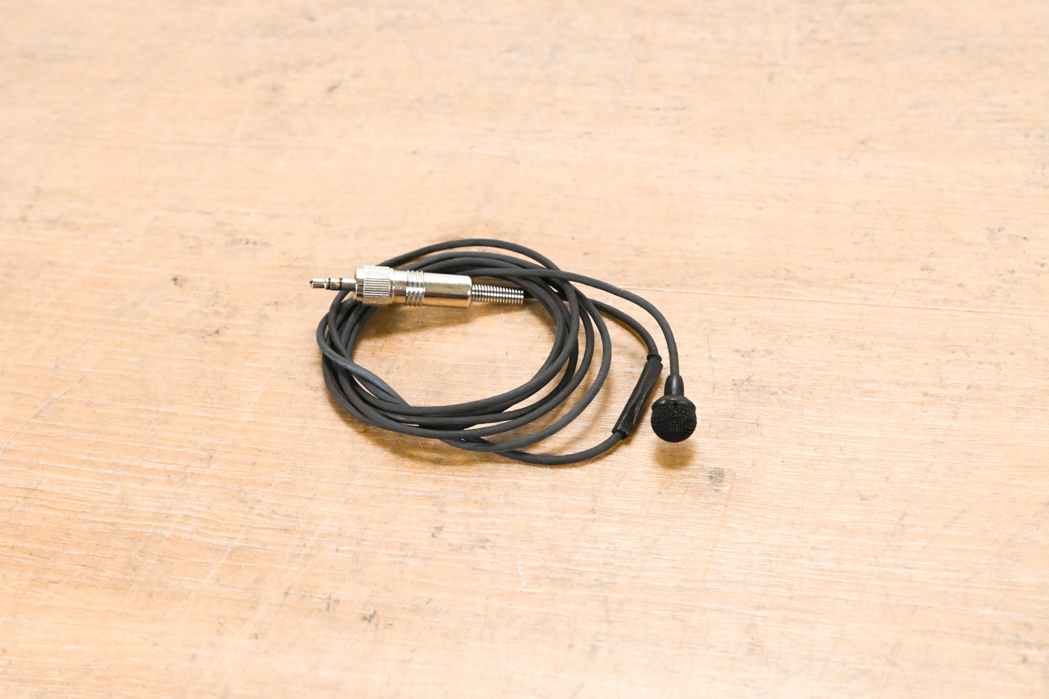 Sennheiser MKE 2 Lavalier Lapel Microphone w/ Locking 3.5mm Connector
