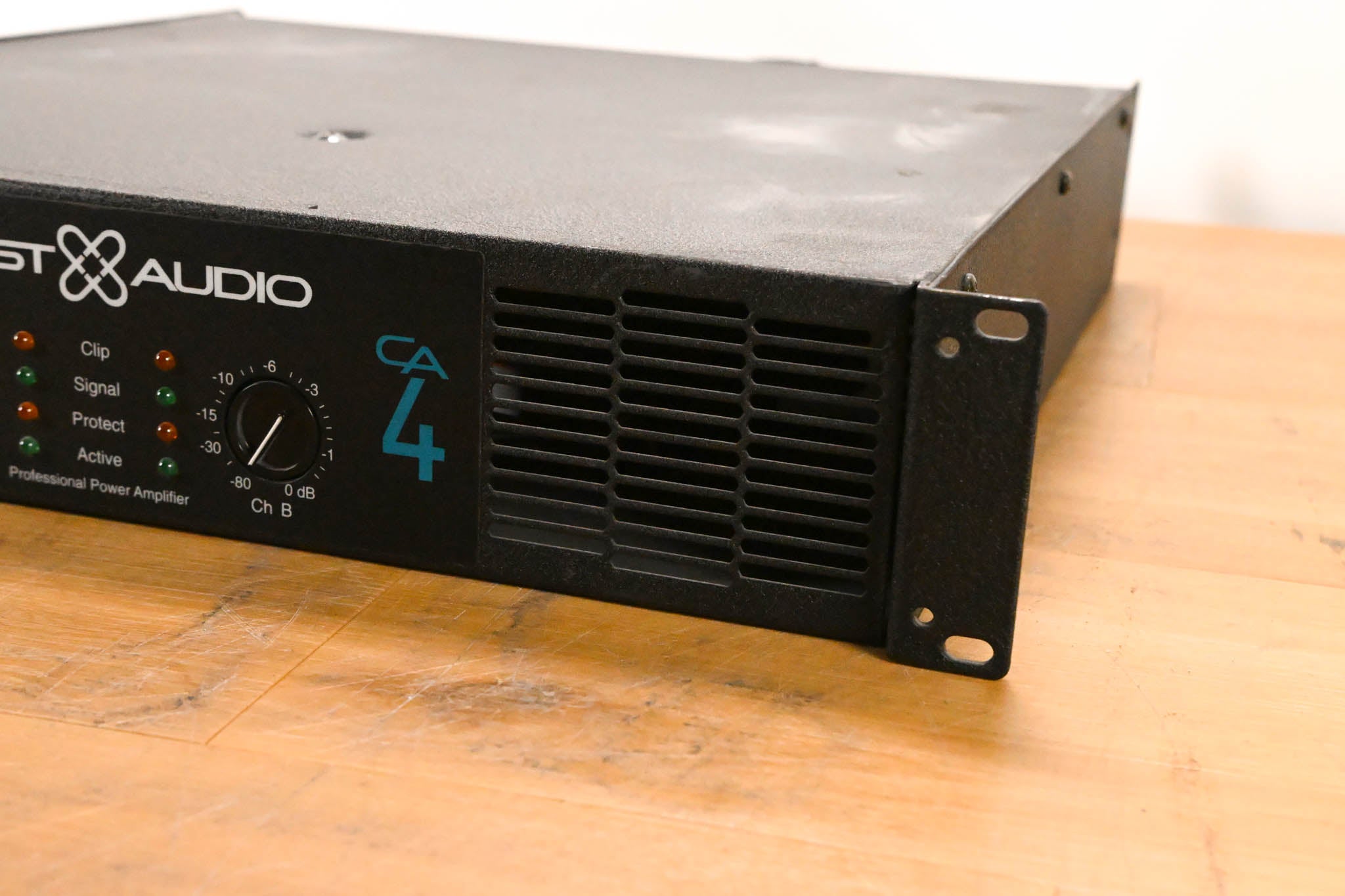 Crest Audio CA4 2-Channel Power Amplifier CG01YXP
