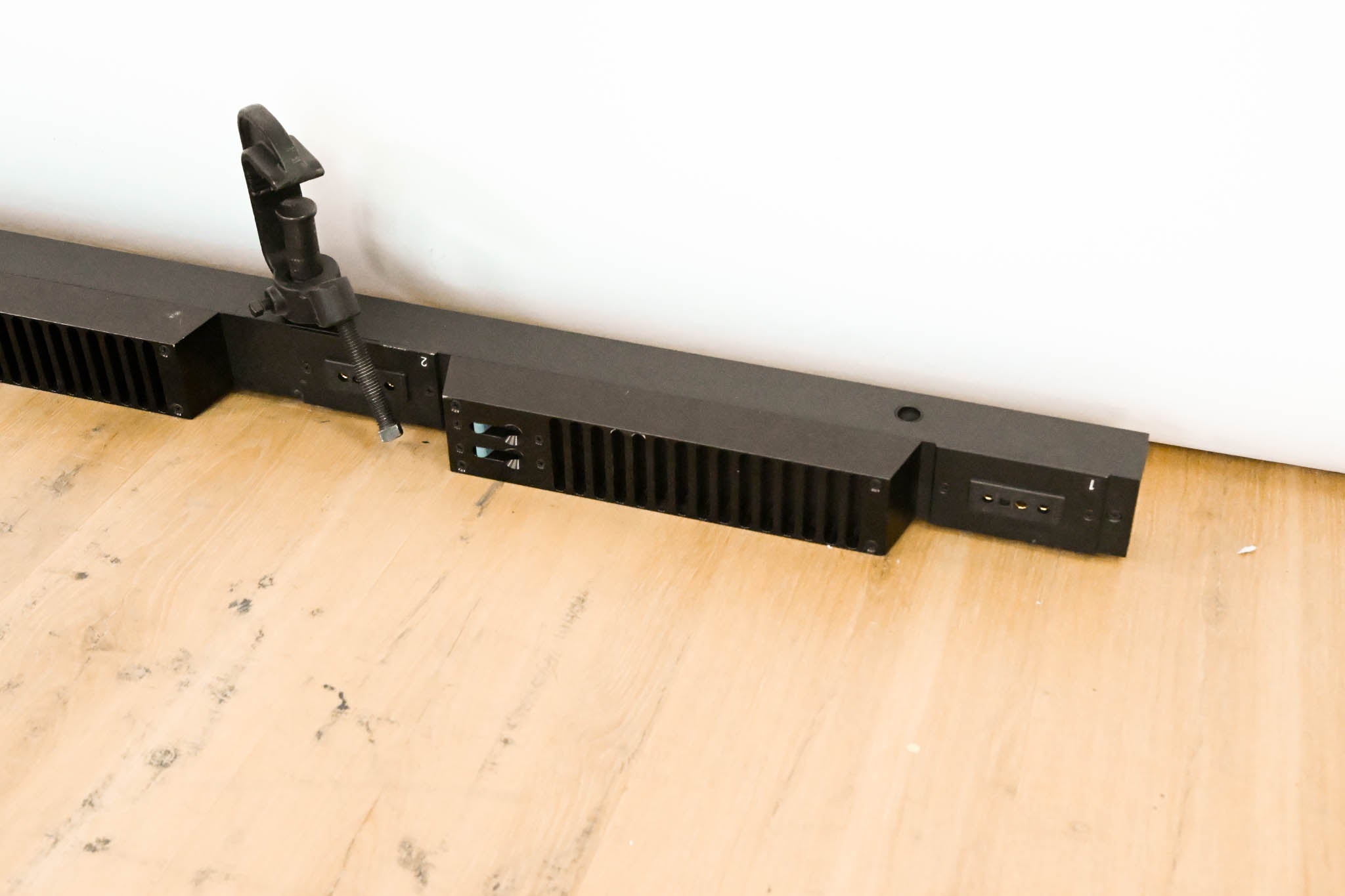 ETC SB6-10M 6 x 10A (1200W) SmartBar with Stage Pin Connectors