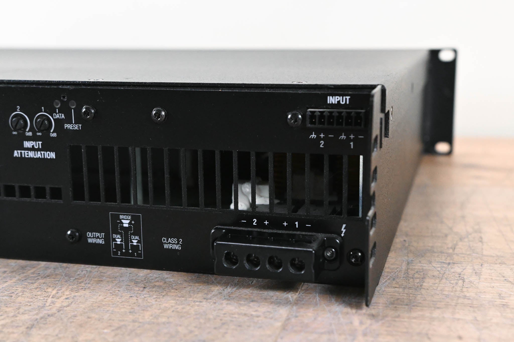 Crown DCi 2|300N DriveCore Install 2-Channel Power Amplifier