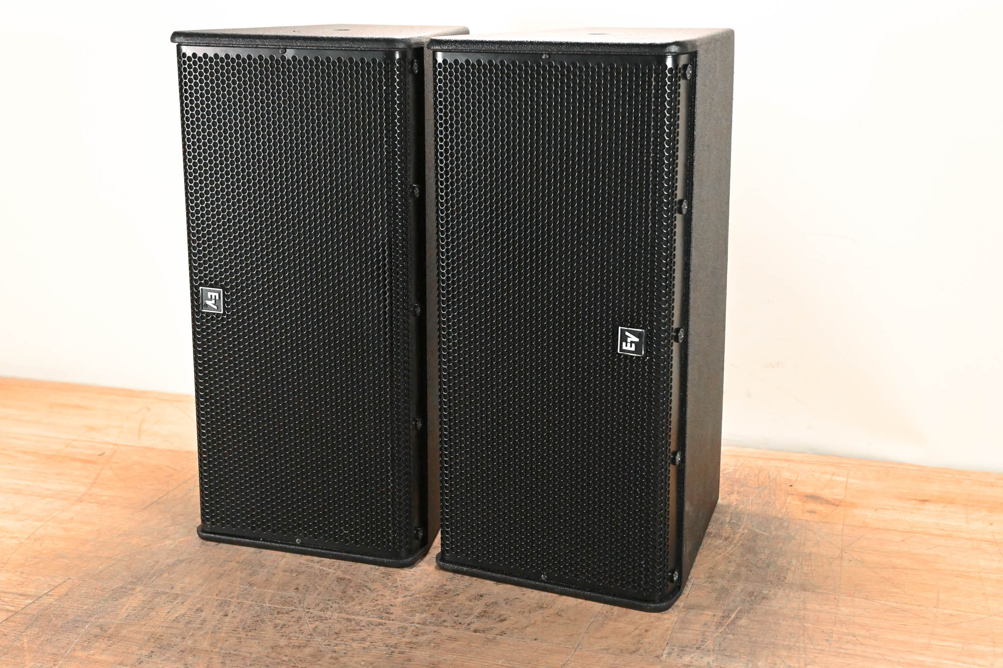 Electro-Voice (EV) Xi-1082 X-Array Install 8" 2-Way Loudspeaker (PAIR)