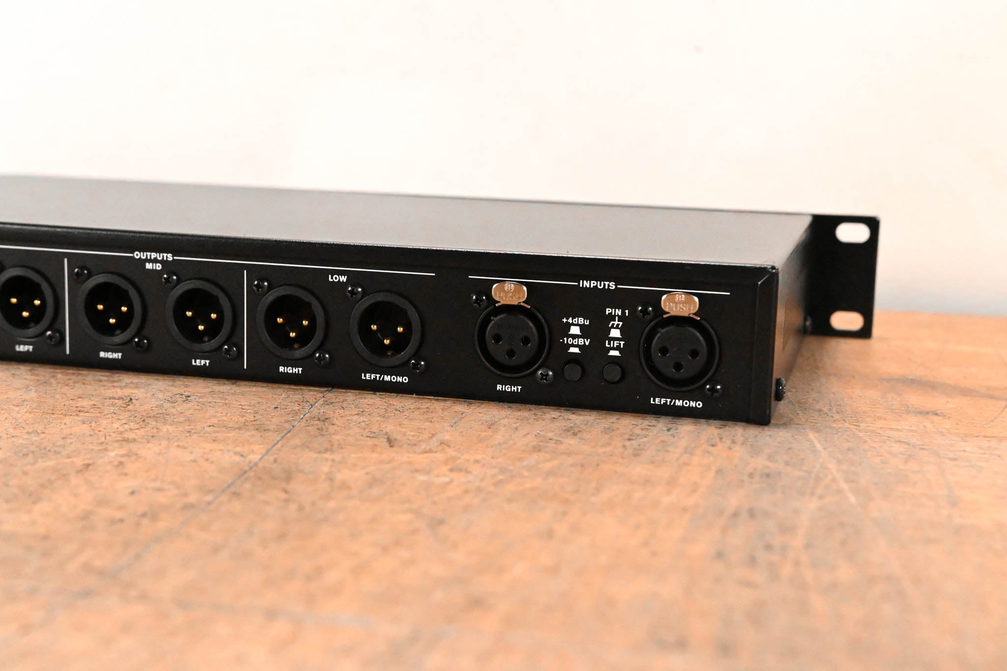 dbx DriveRack PA2 Complete Loudspeaker Management System