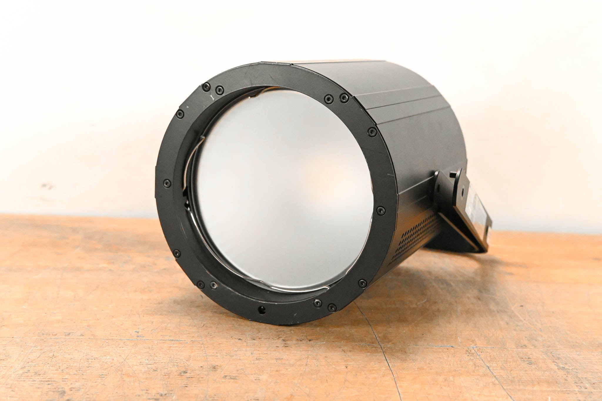ADJ COB Cannon LP200ST 200W Chip On Board Color Mixing Wash Fixture