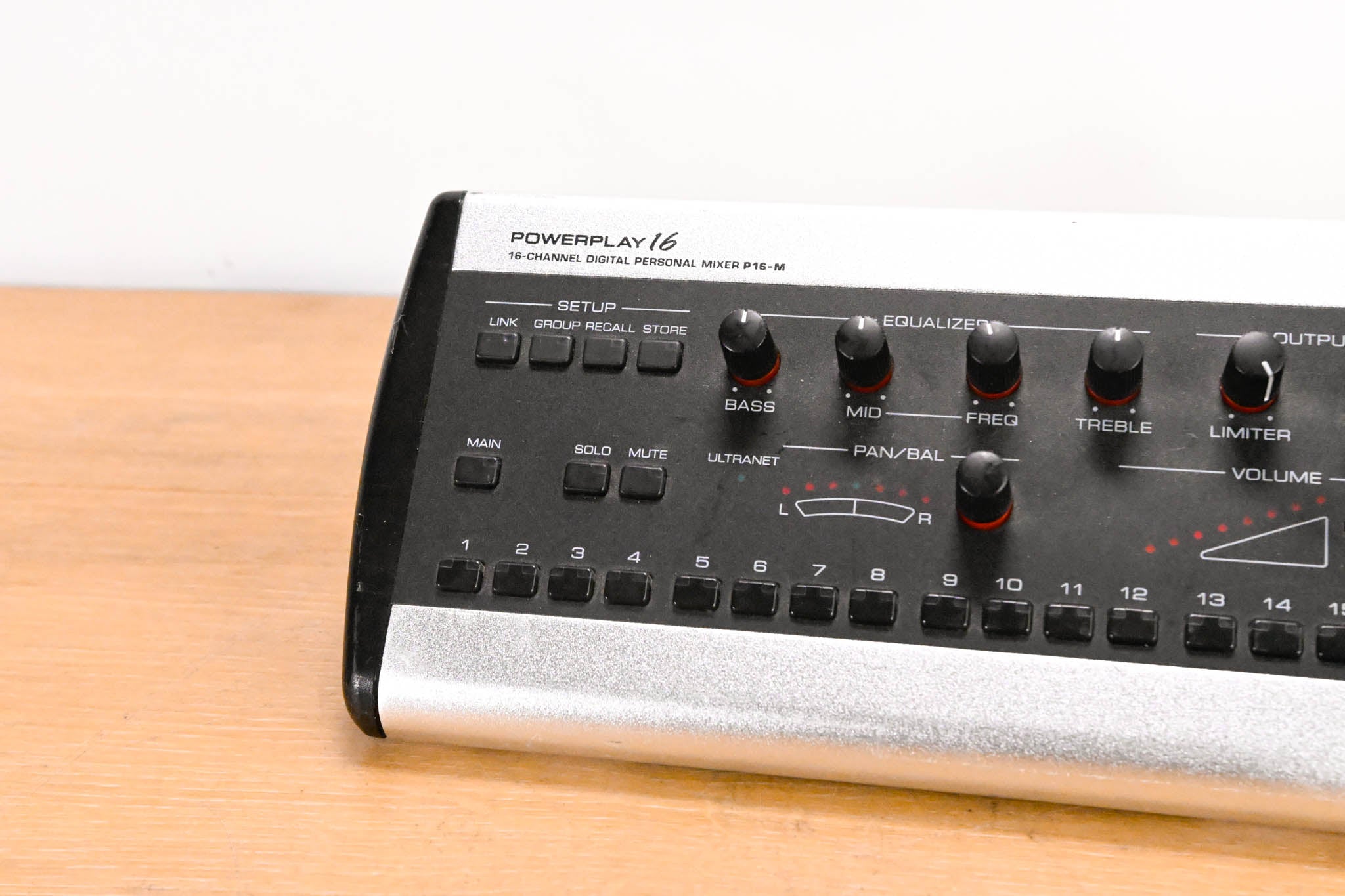Behringer Powerplay P16-M 16-Channel Digital Personal Mixer