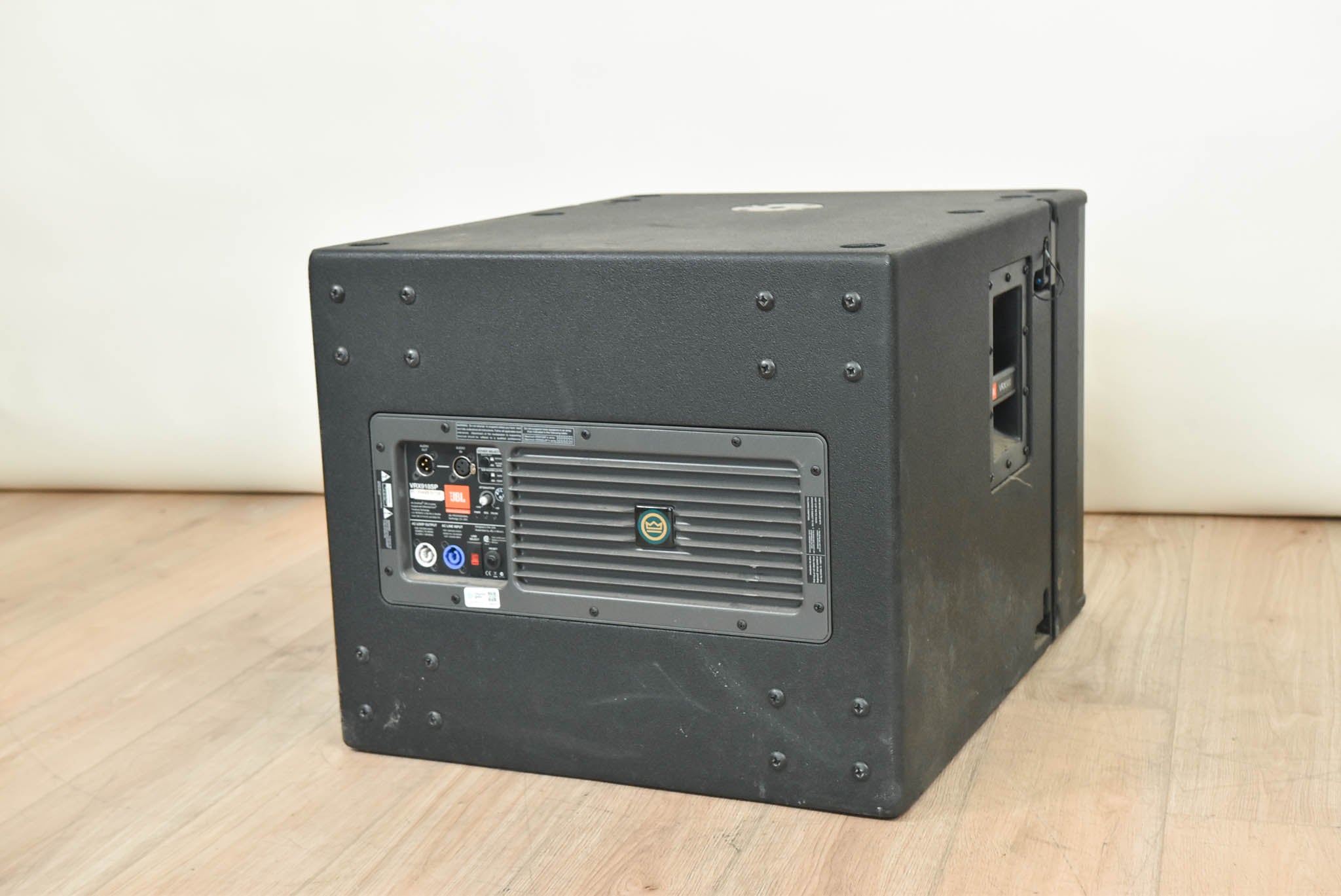 JBL VRX918SP 18-inch Powered Flyable Subwoofer