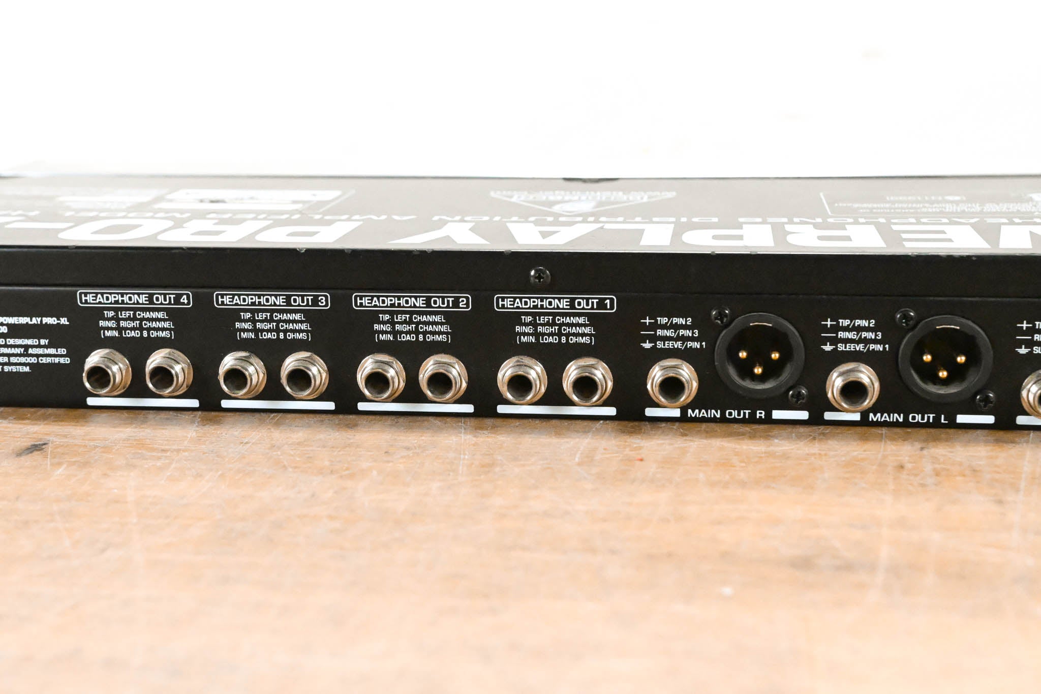 Behringer Powerplay Pro-XL HA4700 4-Channel Headphone Amplifier