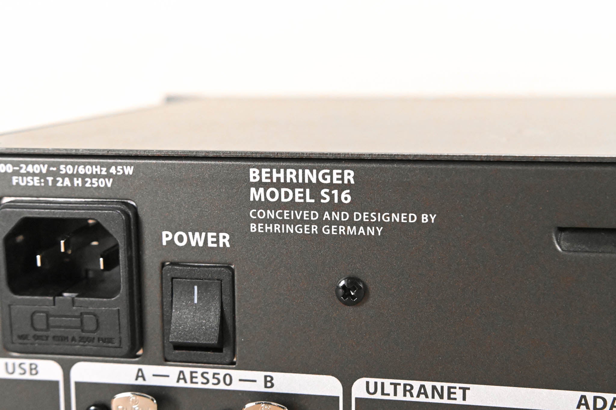 Behringer S16 16 x 8 Digital Stage Box