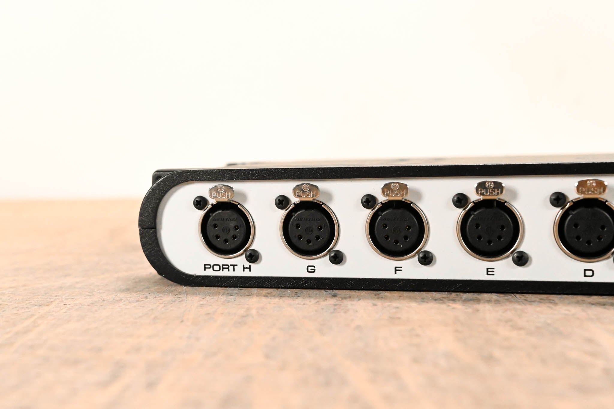 Pathway Connectivity 9014 8-Way DMX Repeater with Rear 5-pin XLR