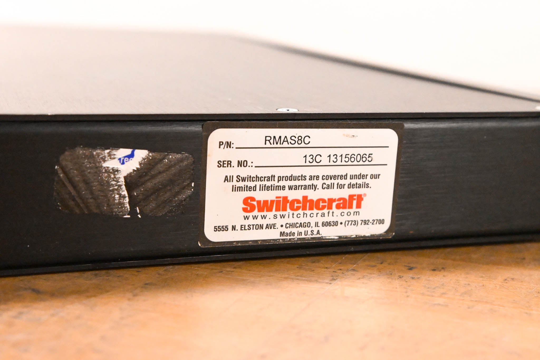 Switchcraft RMAS8C 8-Channel 3-Way Rackmount Mic Splitter with Rear I/O