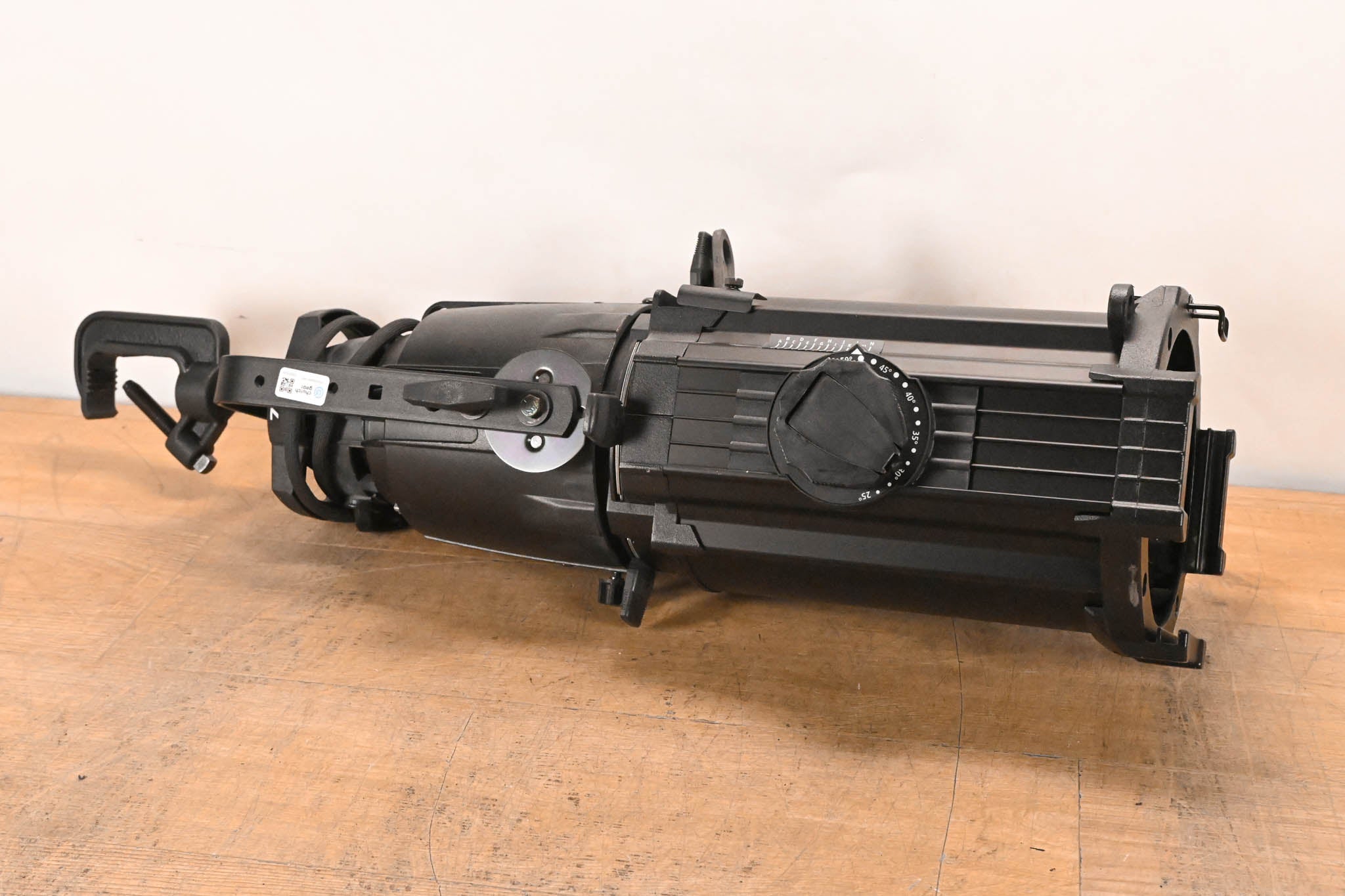 ETC Source Four Zoom 25-50 Degree 750 Ellipsoidal Light