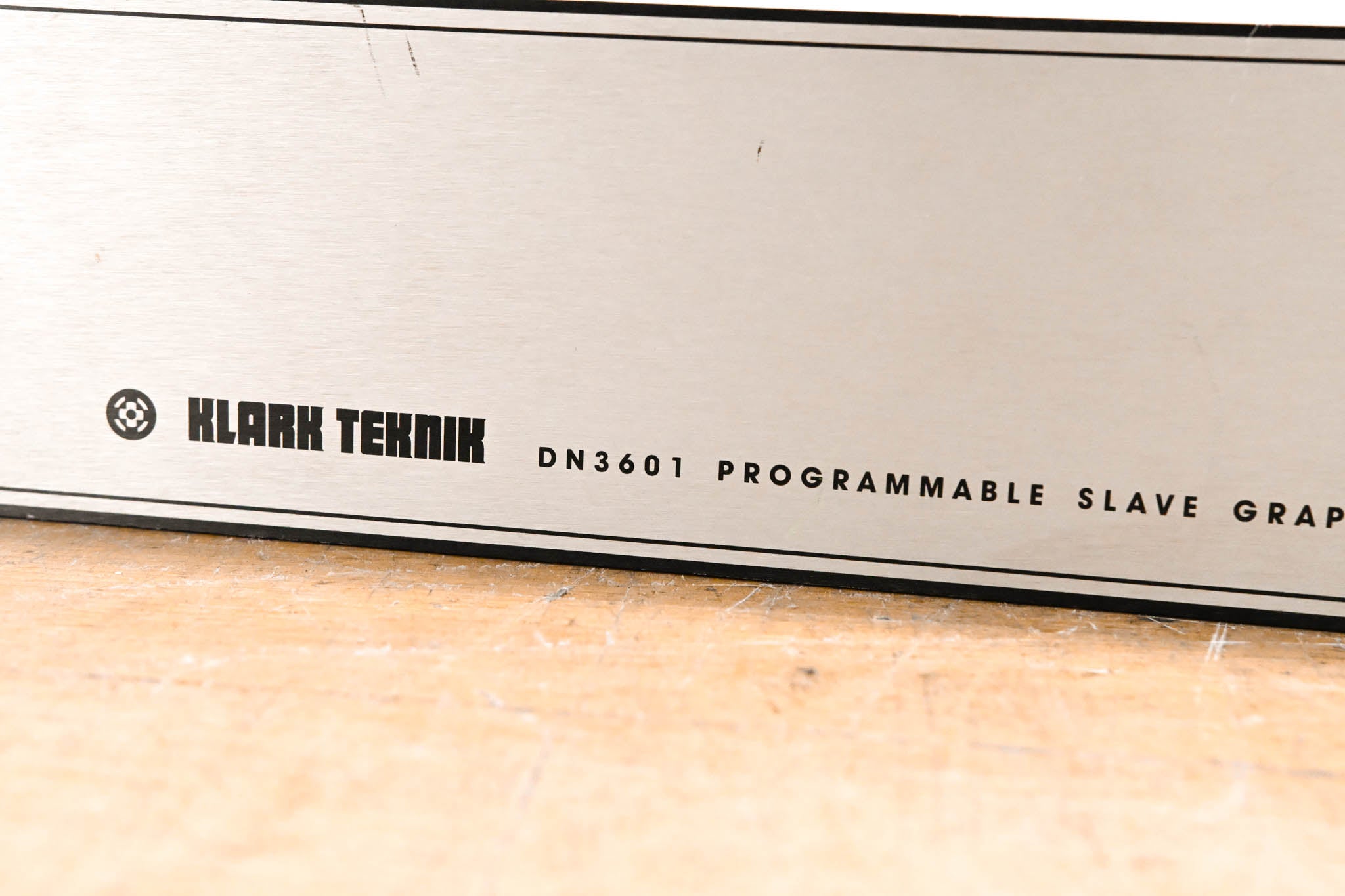 Klark Teknik DN3601 Programmable Slave Graphic Equalizer