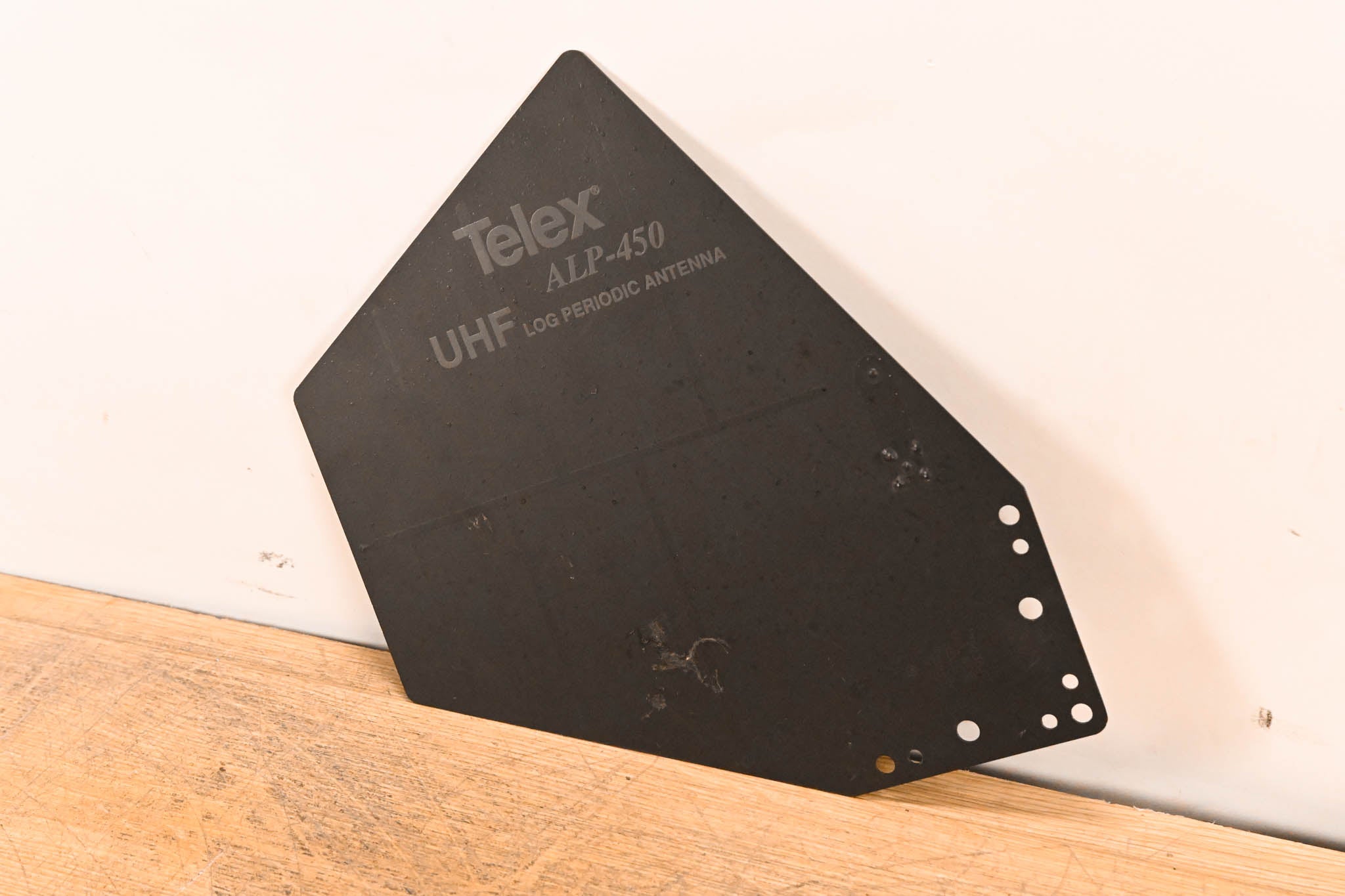 Telex ALP-450 UHF Log Periodic Antenna