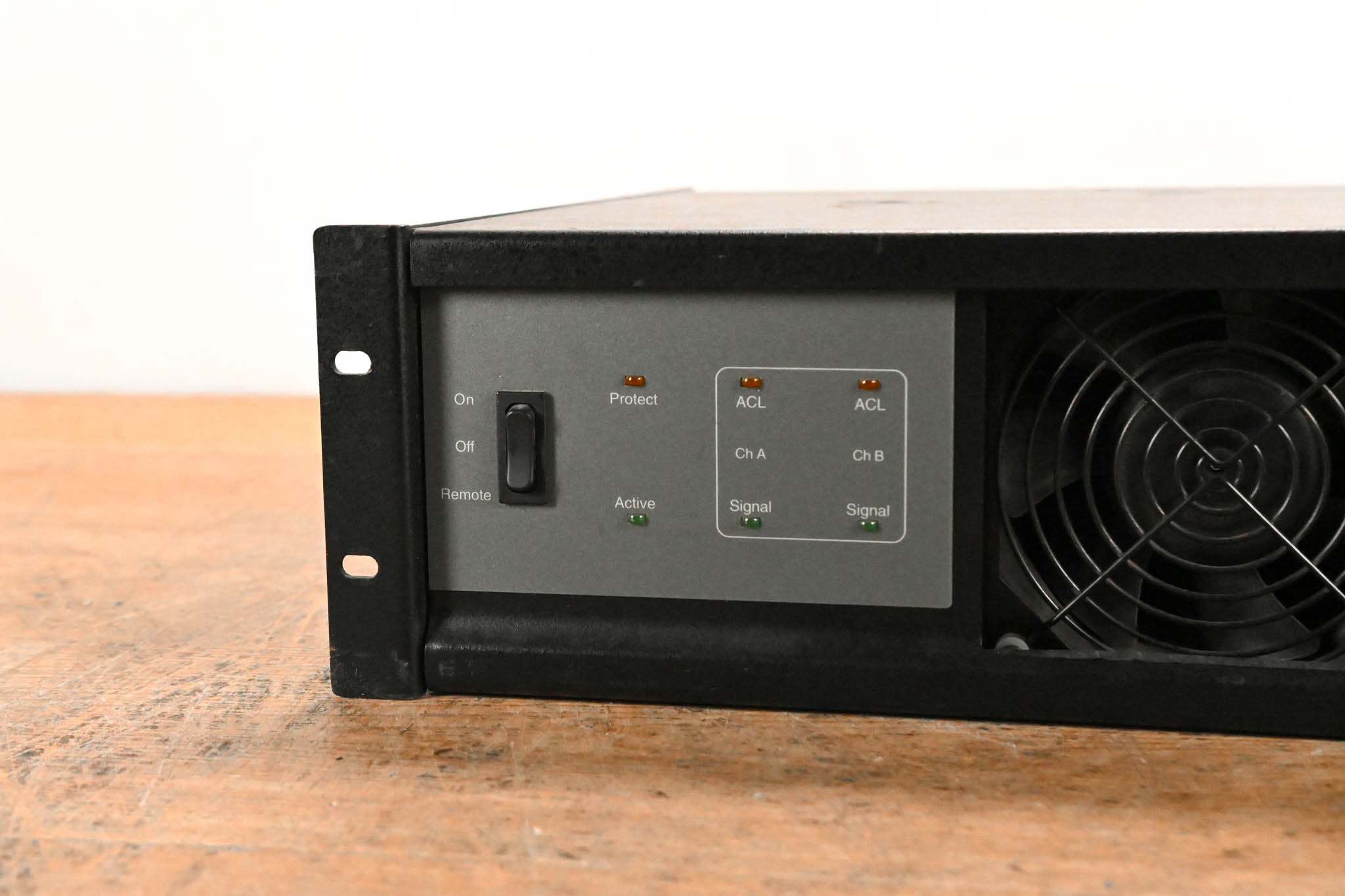 Crest Audio CKS800 Power Processing Amplifier