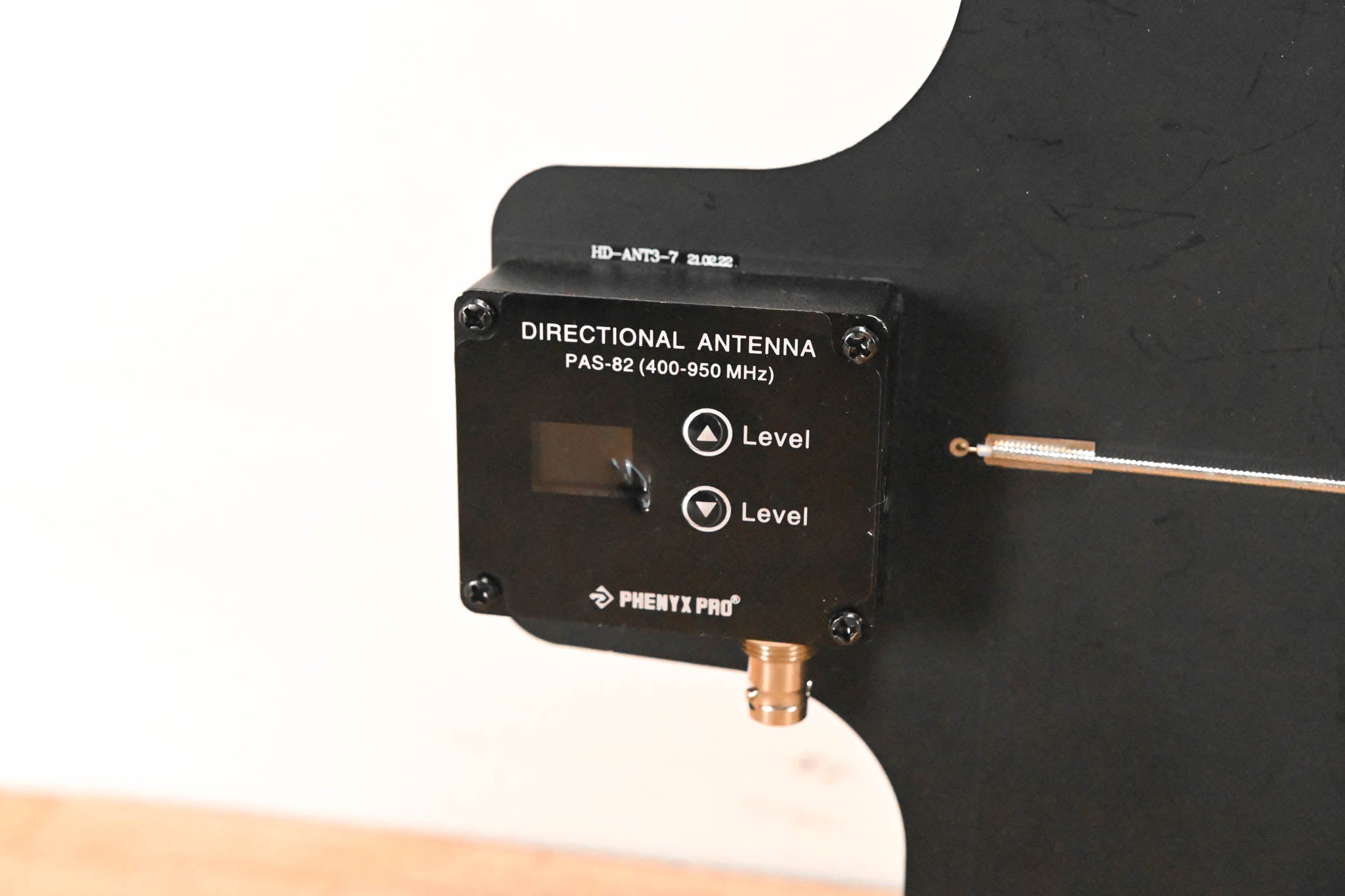 Phenyx Pro PAS-82 UHF Paddle Directional Antenna - 400-950MHz