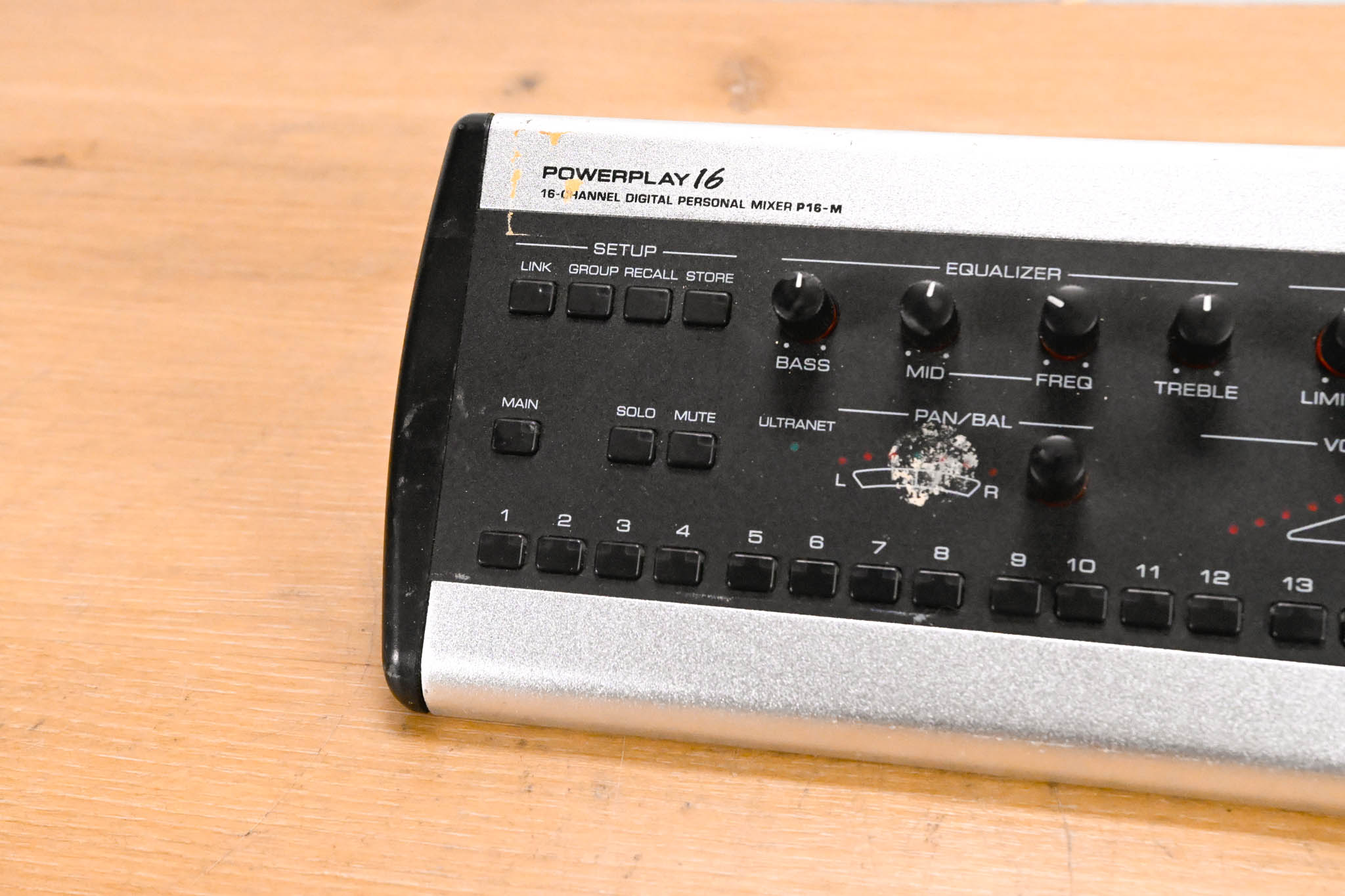 Behringer Powerplay P16-M 16-Channel Digital Personal Mixer