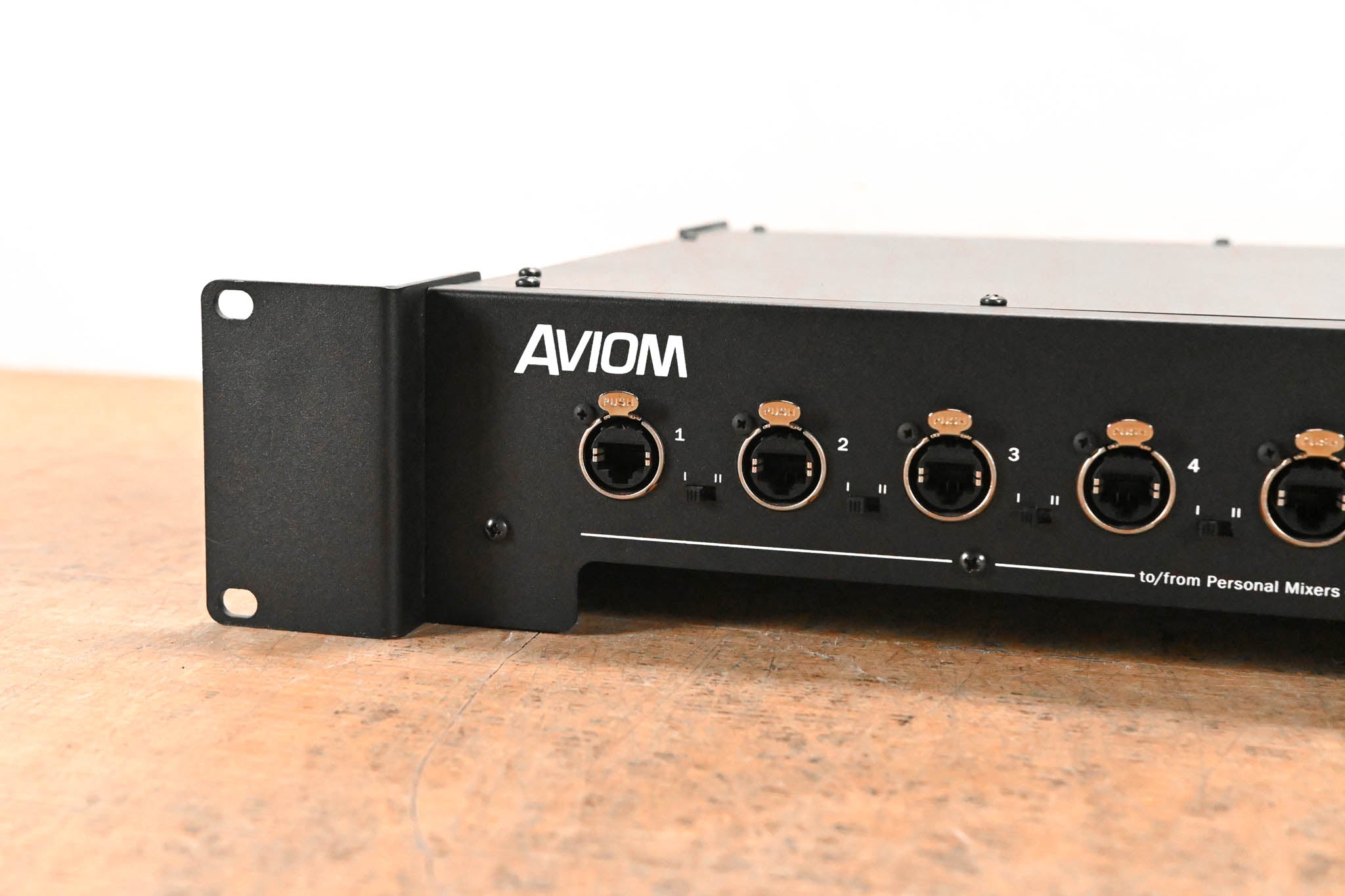 Aviom D800-Dante A-Net Distributor with Dante Connectivity
