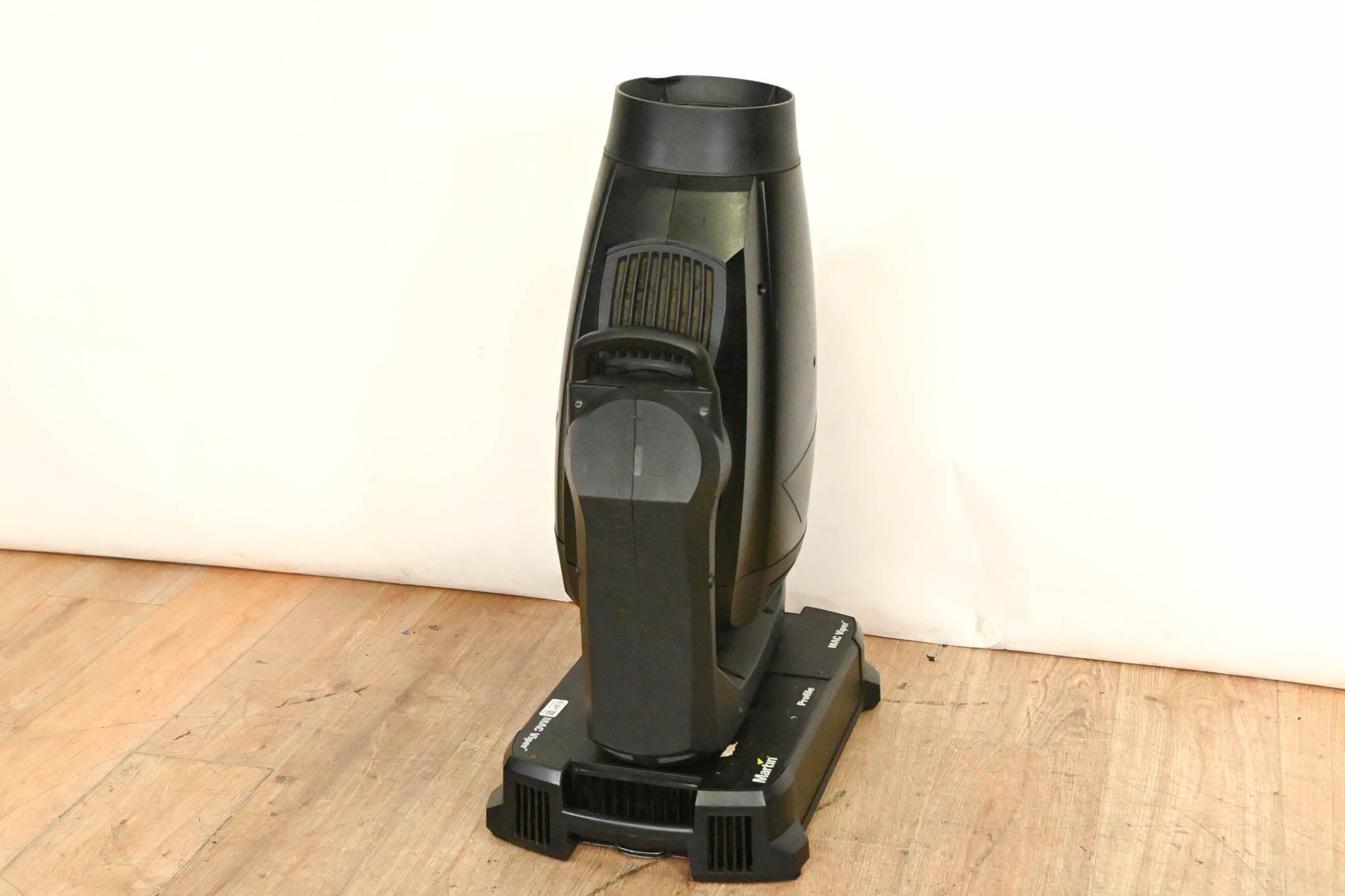 Martin MAC Viper Profile High Output Discharge-Based Moving Light