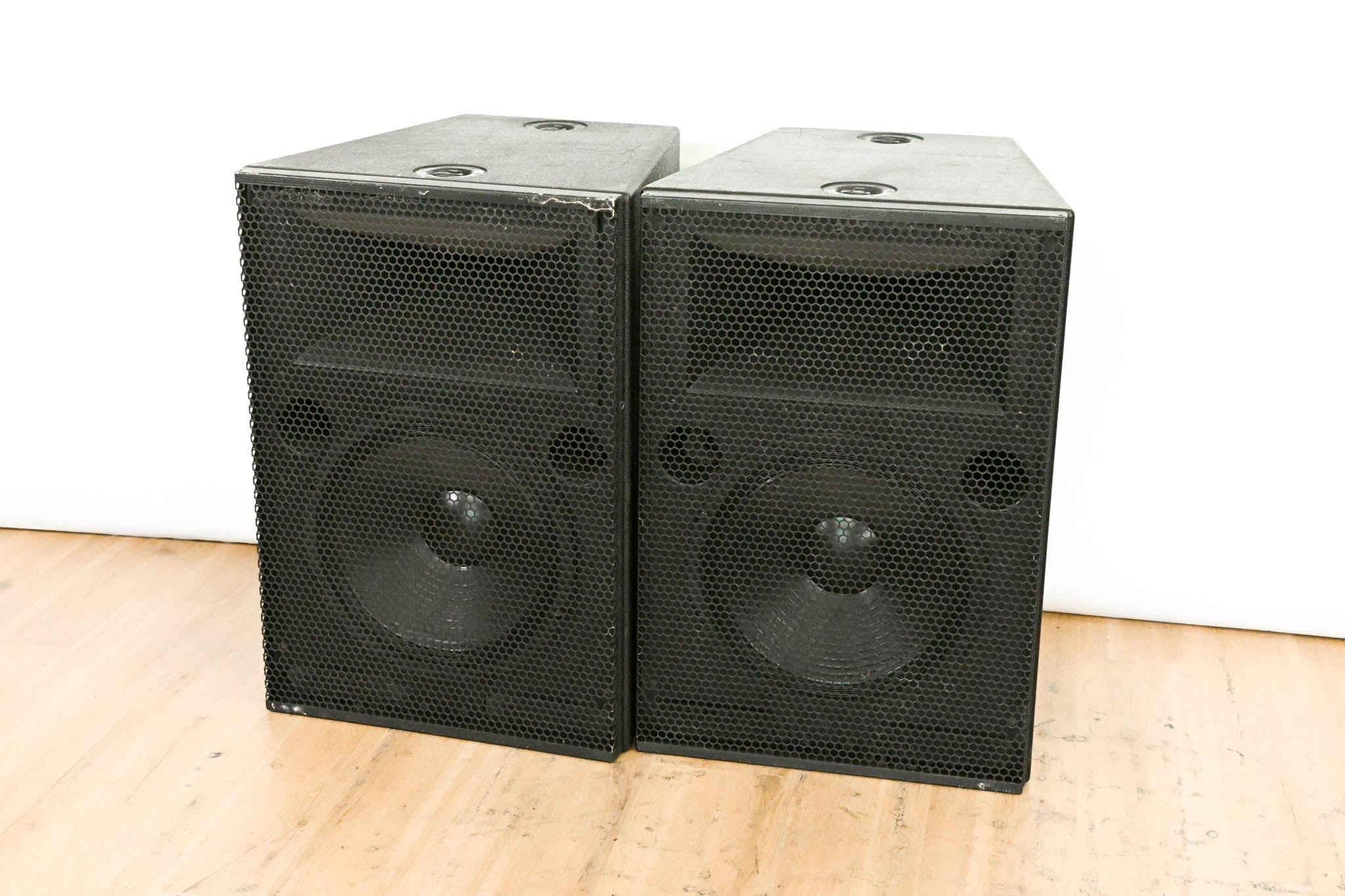 Meyer Sound CQ-2 Narrow Coverage Main Loudspeaker (PAIR)