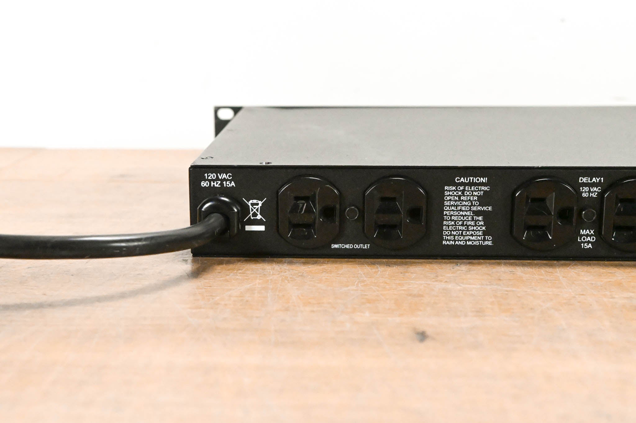 Furman PS-8R Series II 8-outlet Power Conditioner and Sequencer