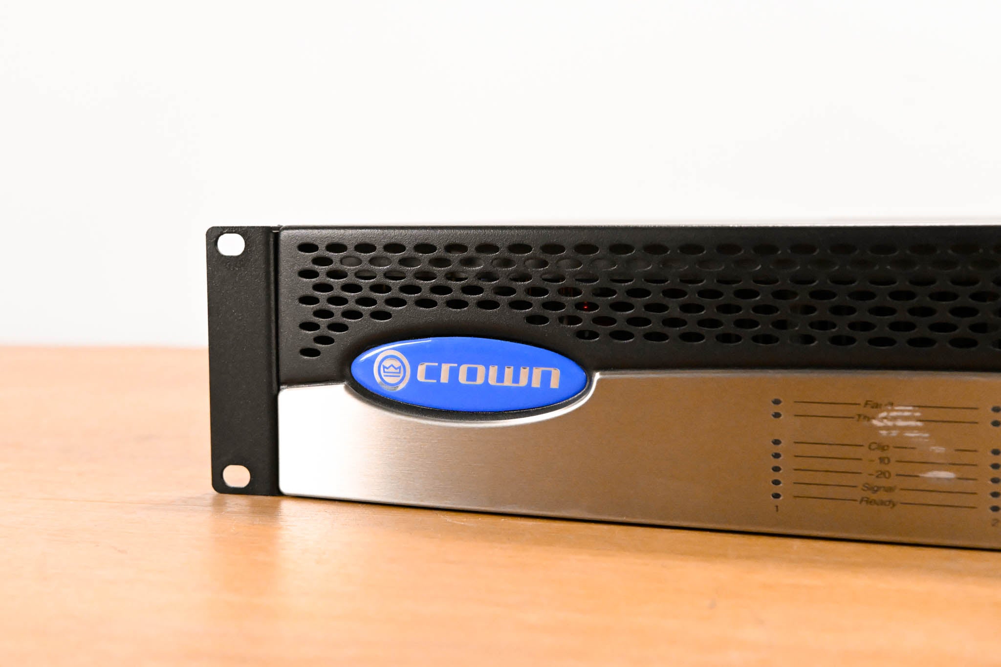 Crown CTs 1200 Two-Channel 600W Power Amplifier
