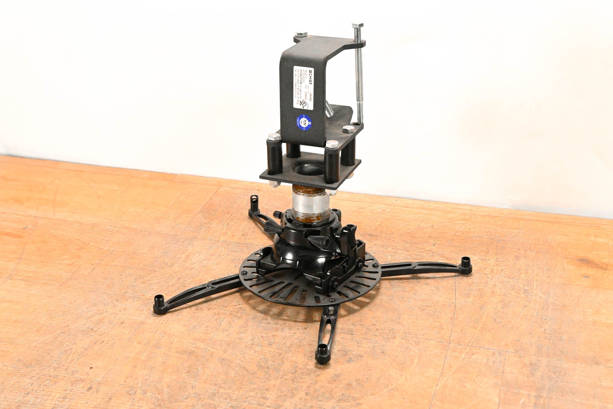 Chief CMA362 C-Clamp Pipe Mount with Premier Mounts PDS-PLUS Mount