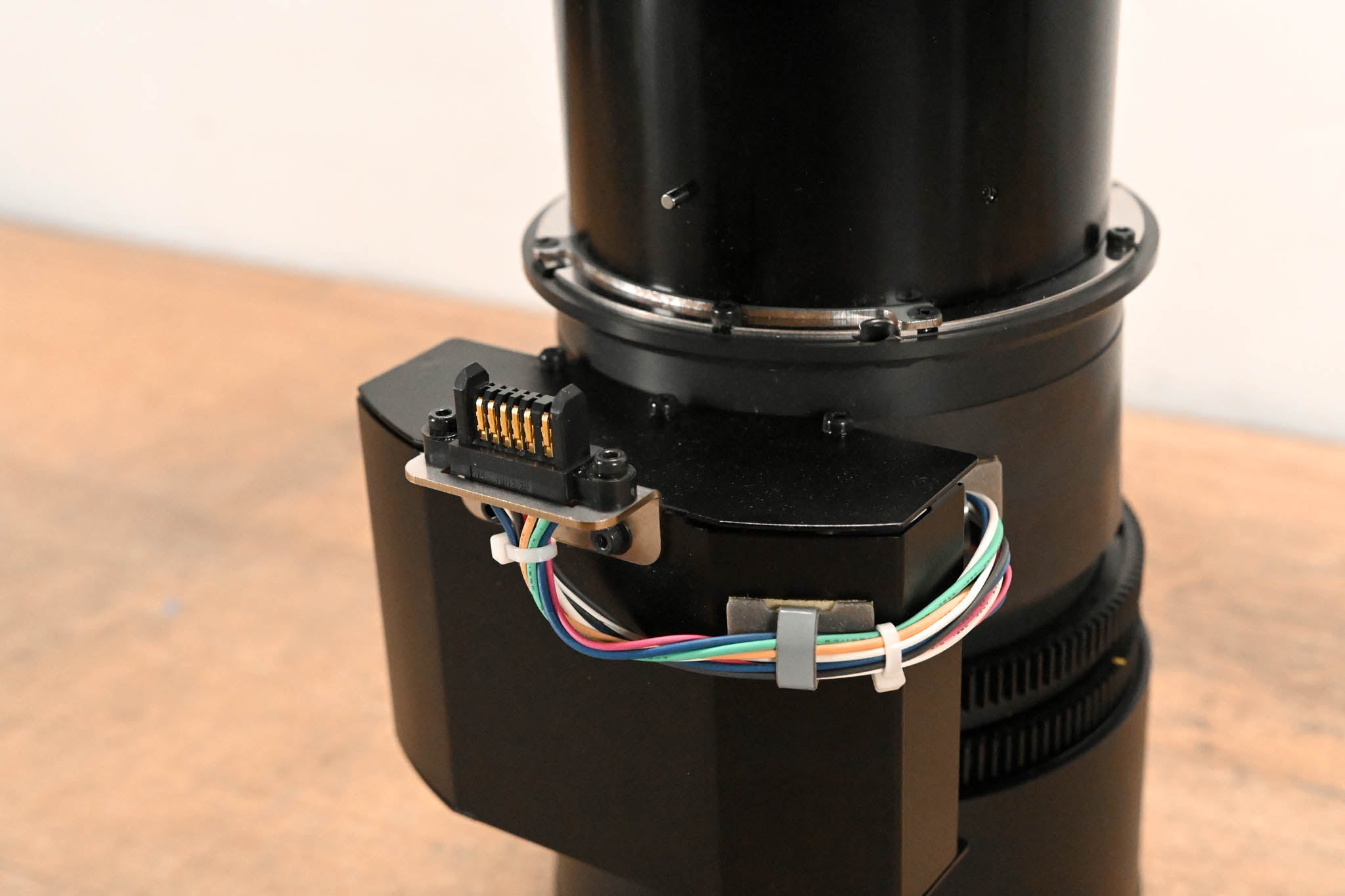 Digital Projection 105-612A SXGA+ 2.8-4.5:1 1080p 2.56-4.16:1 Zoom Lens