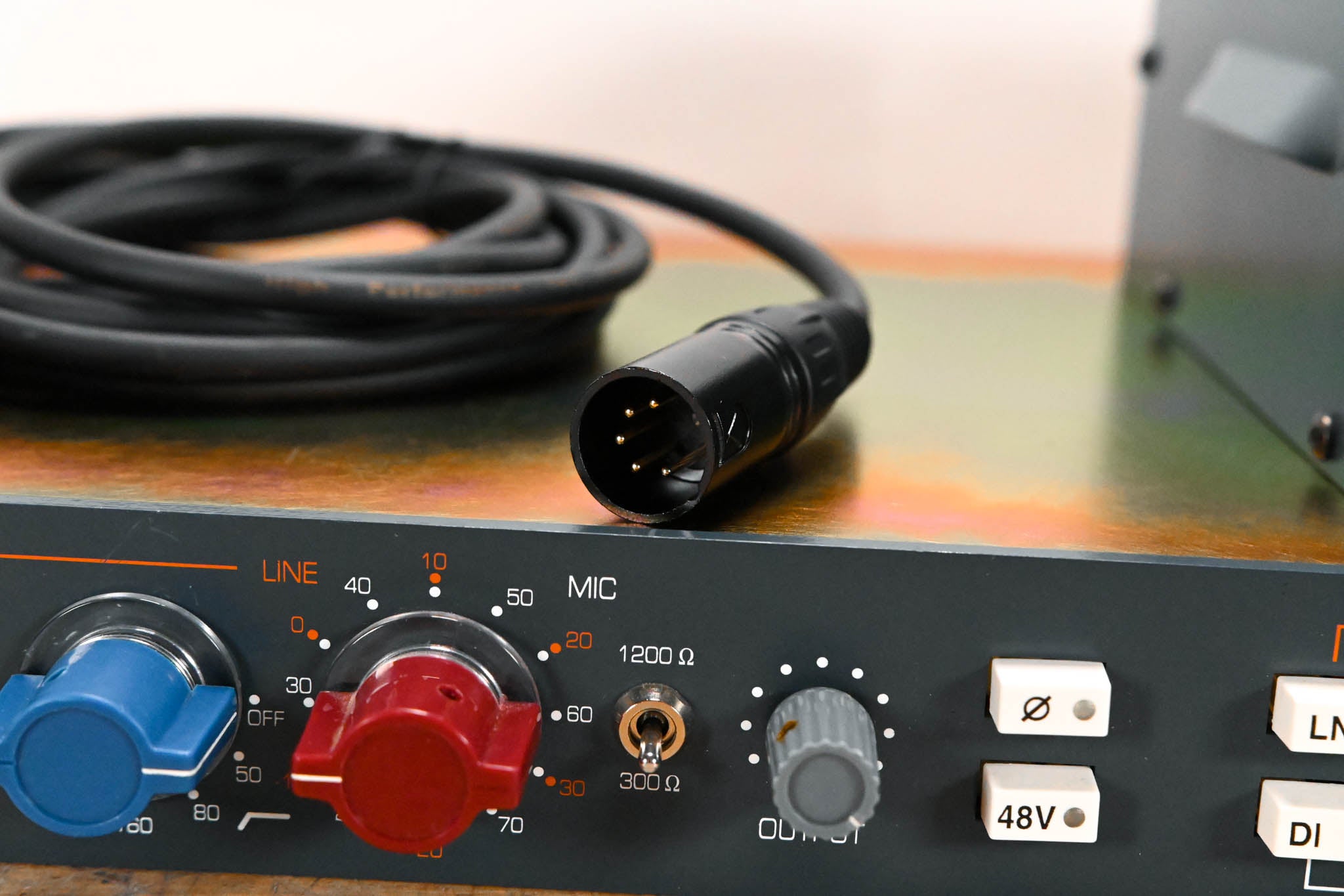 BAE 1073MPF Dual-Channel Microphone Preamp with Power Supply
