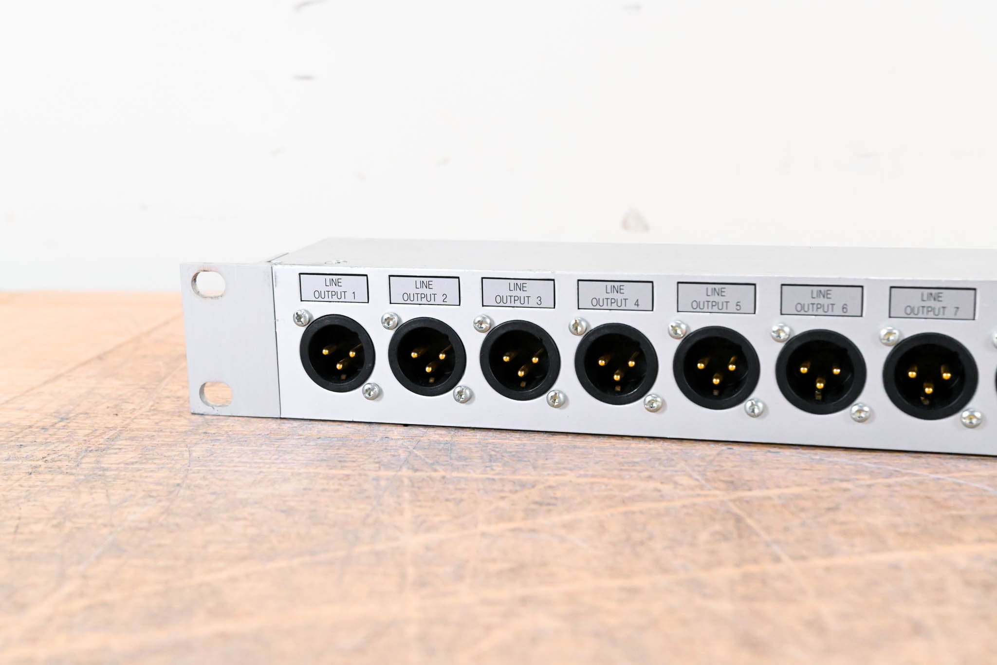 Studer D21m Modular I/O - 16x Line Outputs to 2x DB25 Connectors