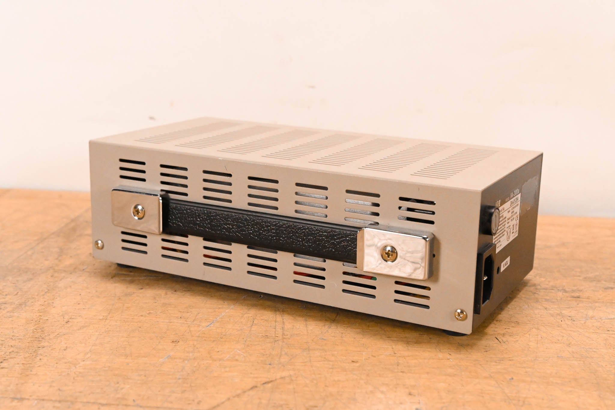 IDX System Technology IA-300a Triple-Channel Camera Power Supply