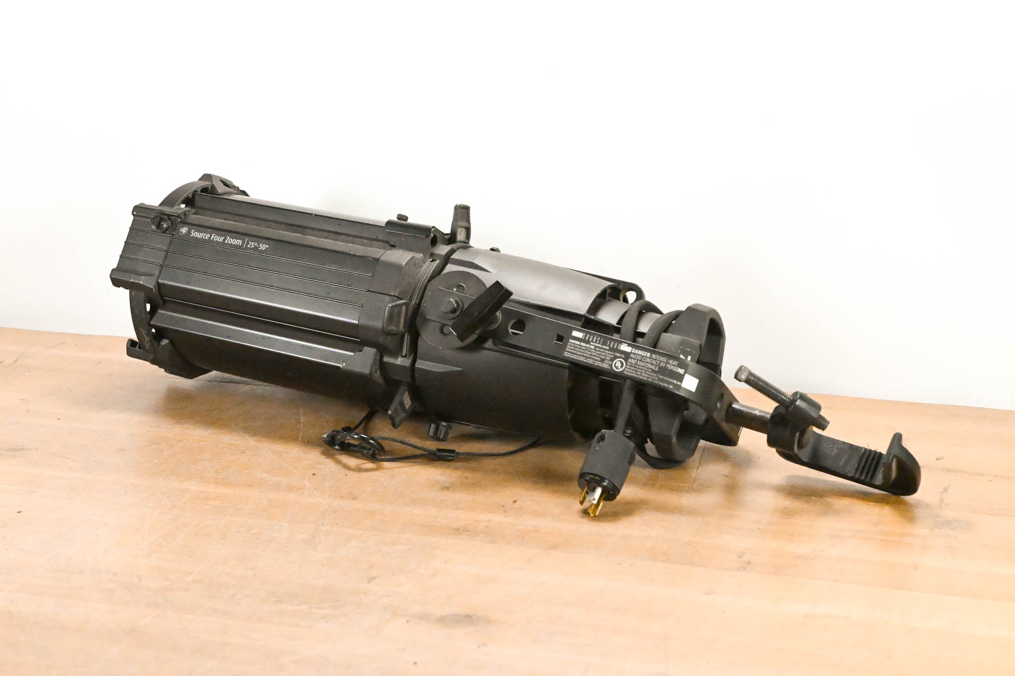 ETC Source Four Zoom 25-50 Degree 750 Ellipsoidal Light