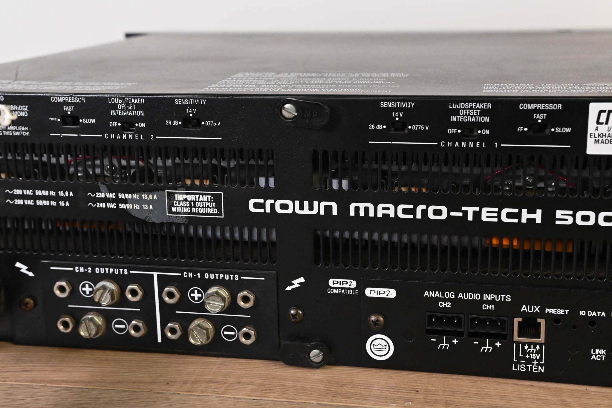 Crown Macro-Tech 5002VZ 2-Channel Power Amplifier