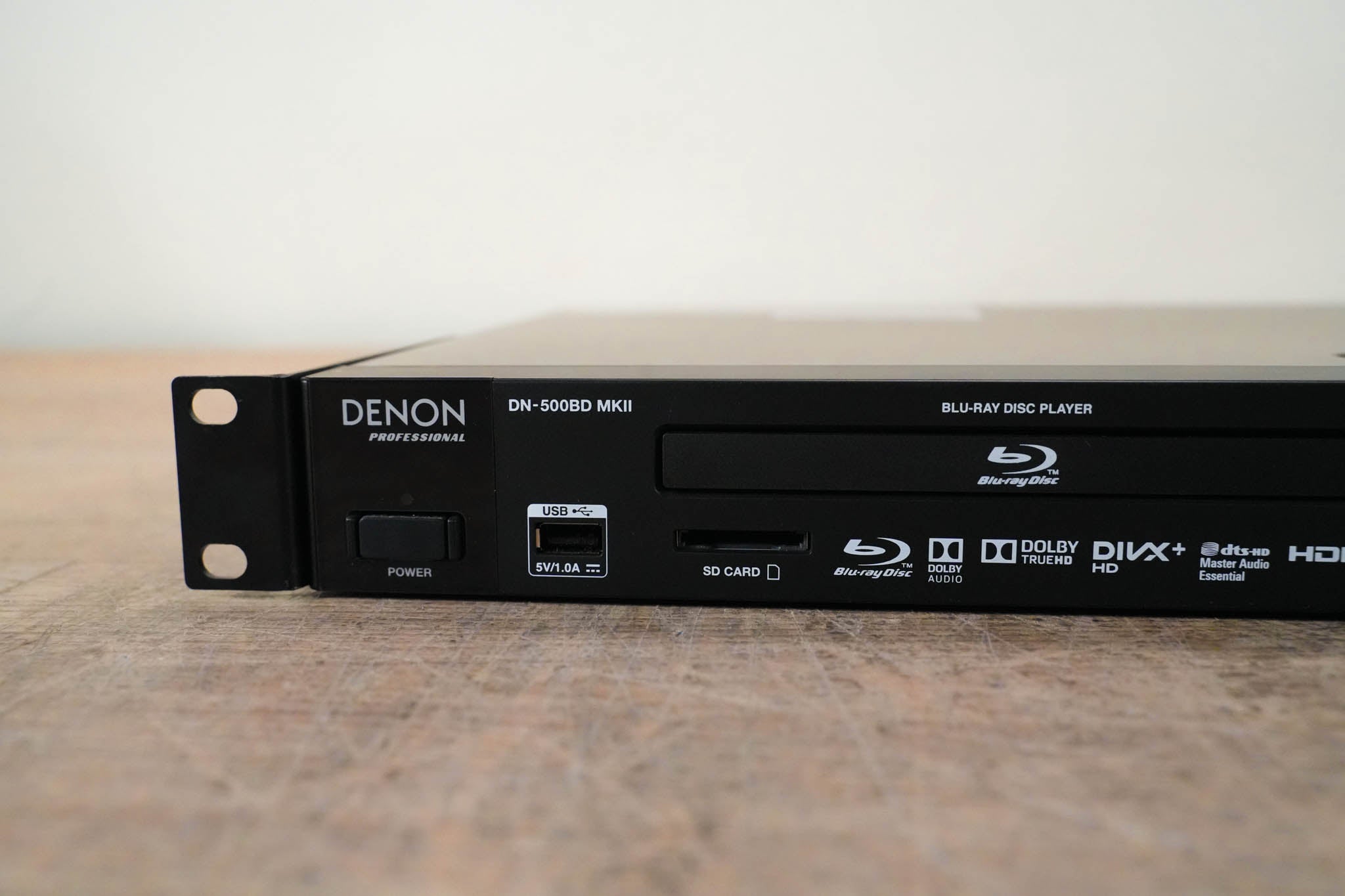 Denon DN-500BDMKII Professional Blu-Ray, DVD and CD/SD/USB Player