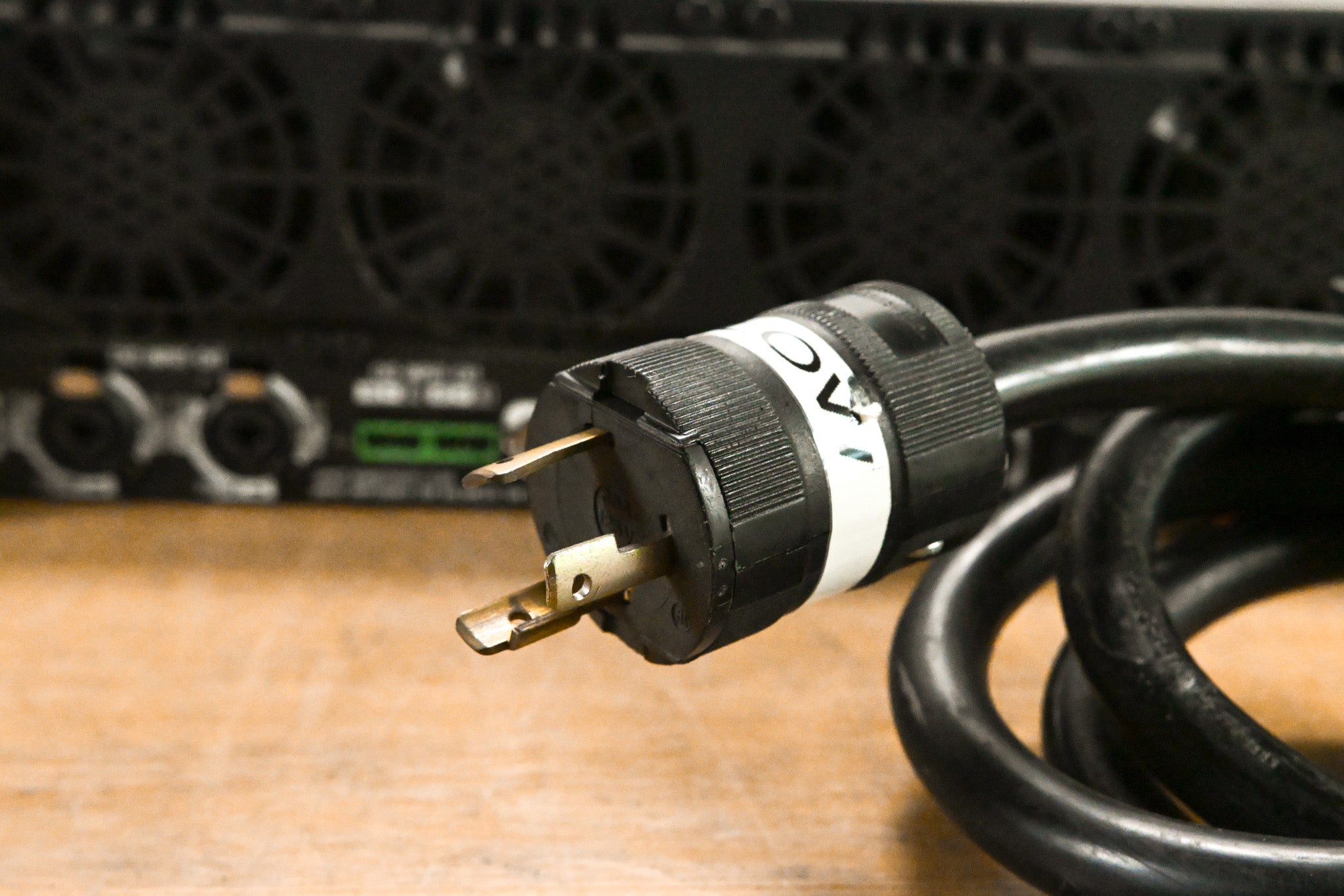 QSC PowerLight 6.0 II 2-channel Power Amplifier