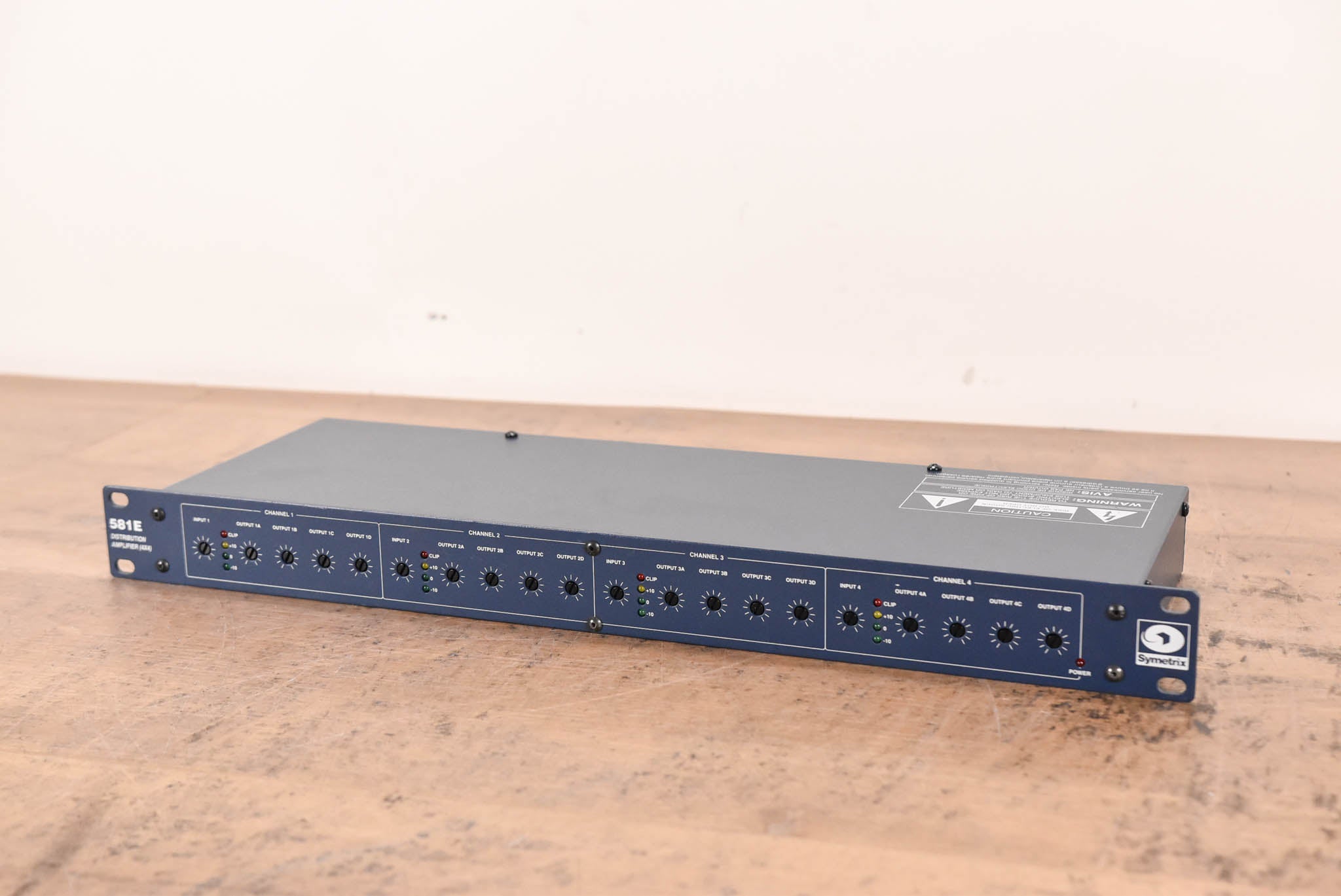 Symetrix 581E Distribution Amplifier (4x4)