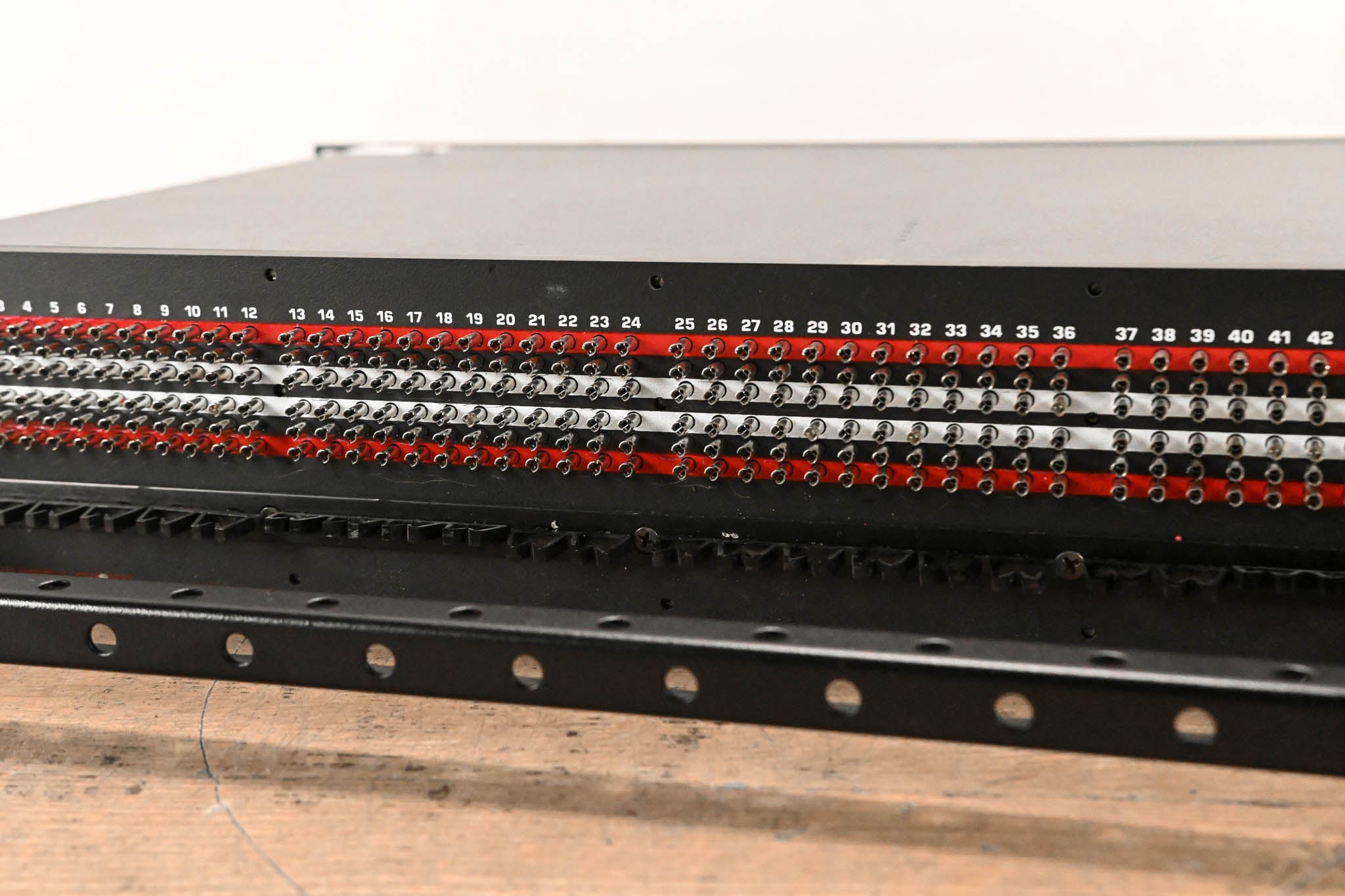 AVP RPT96 Series 2x48 2RU TT Patchbay