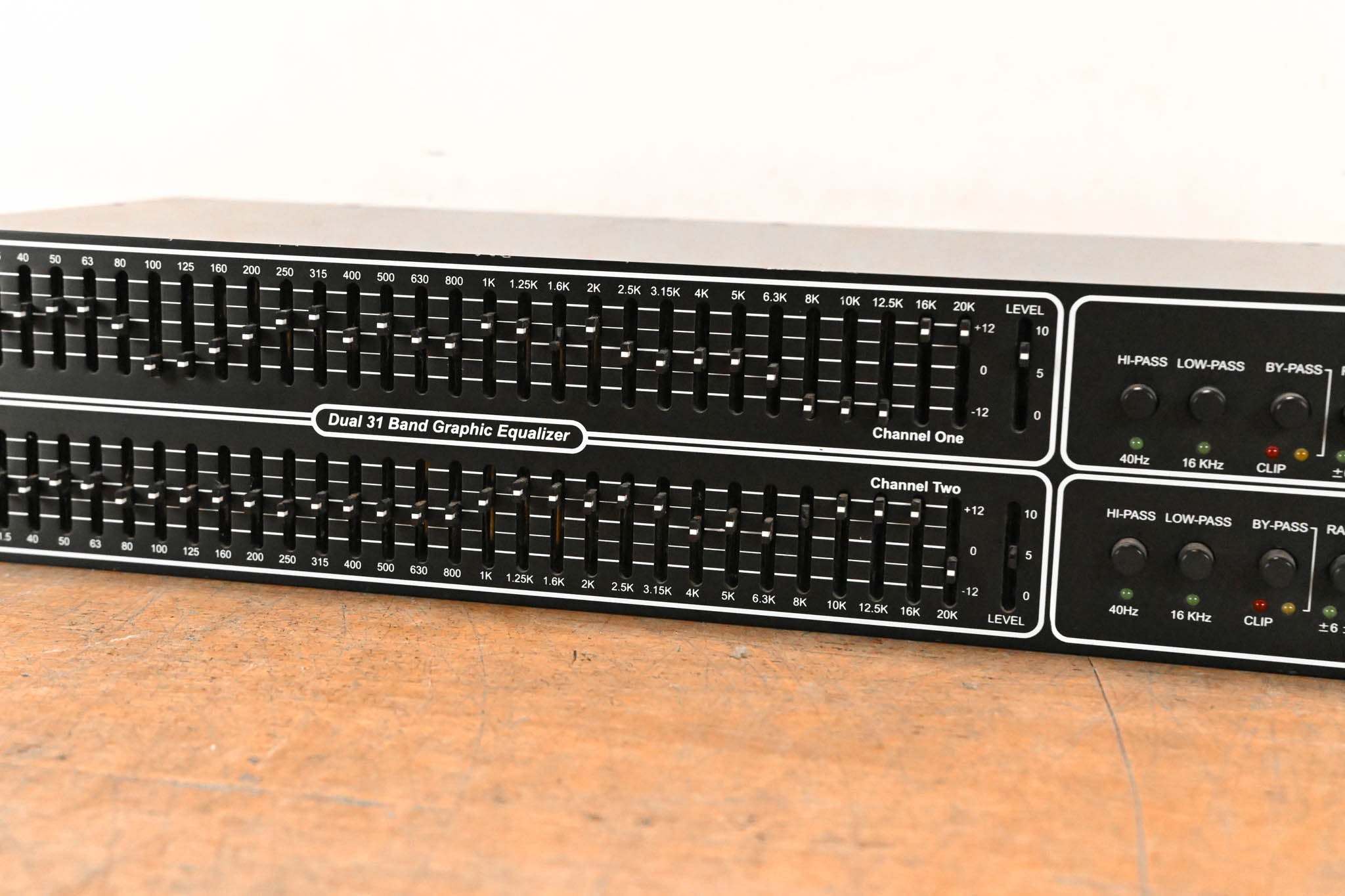 Stageworks E231X Dual 31 Band Graphic Equalizer