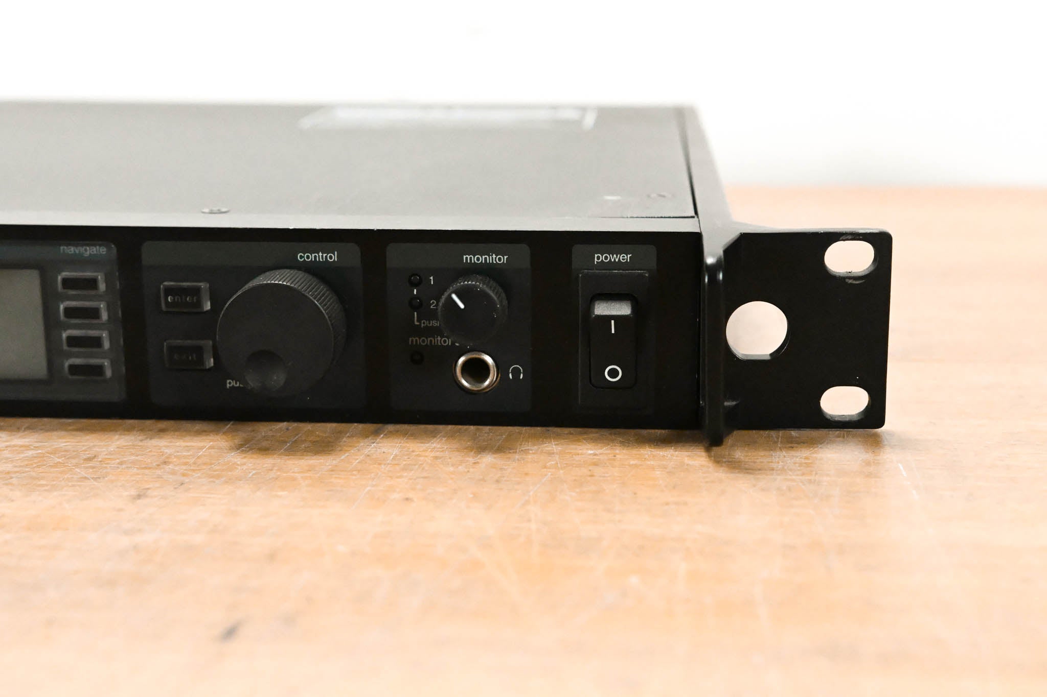 Shure UR4D Wireless Receiver w/ two UR1 Bodypack Transmitters - H4 Band