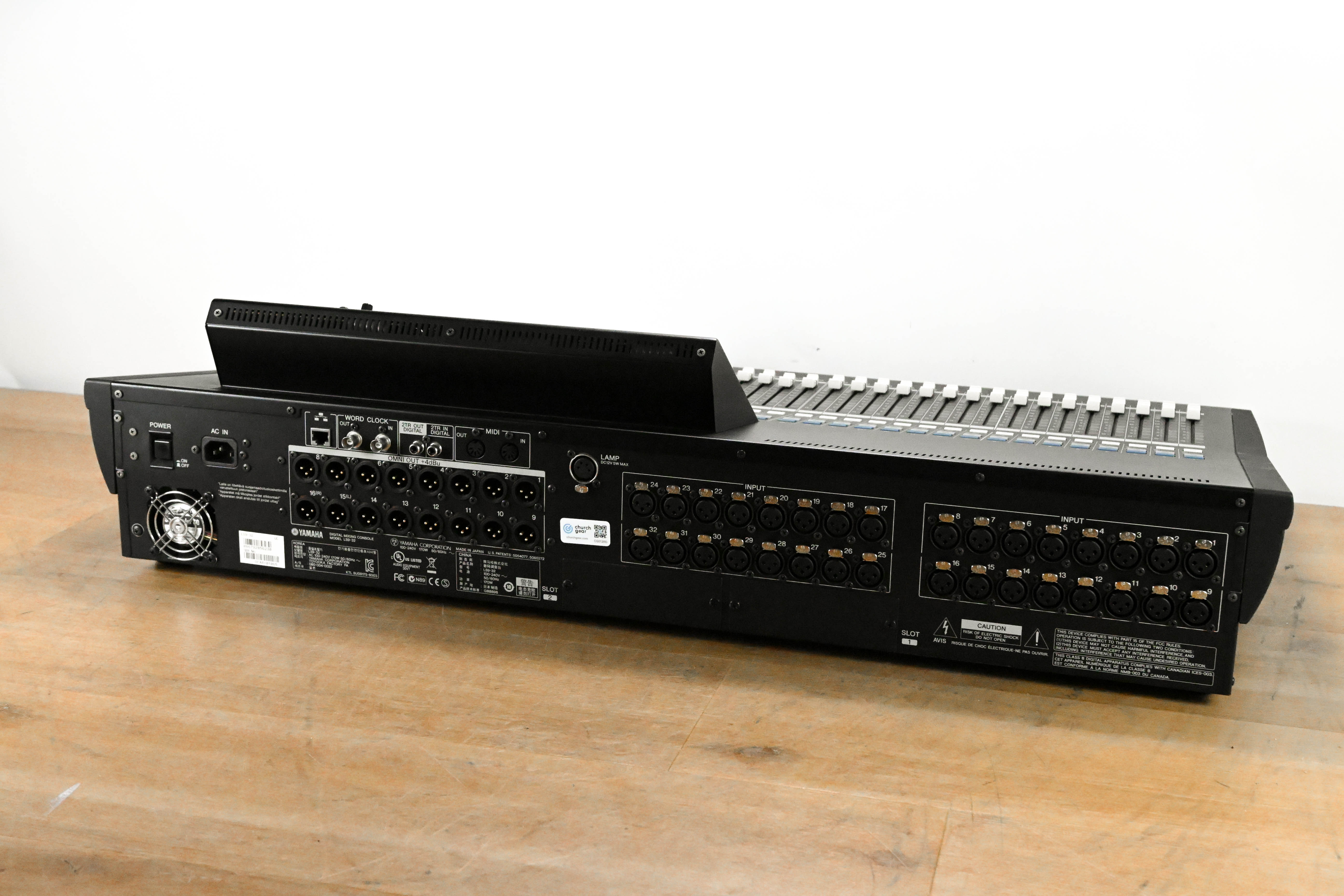 Yamaha LS9-32 32-Input Digital Mixing Console