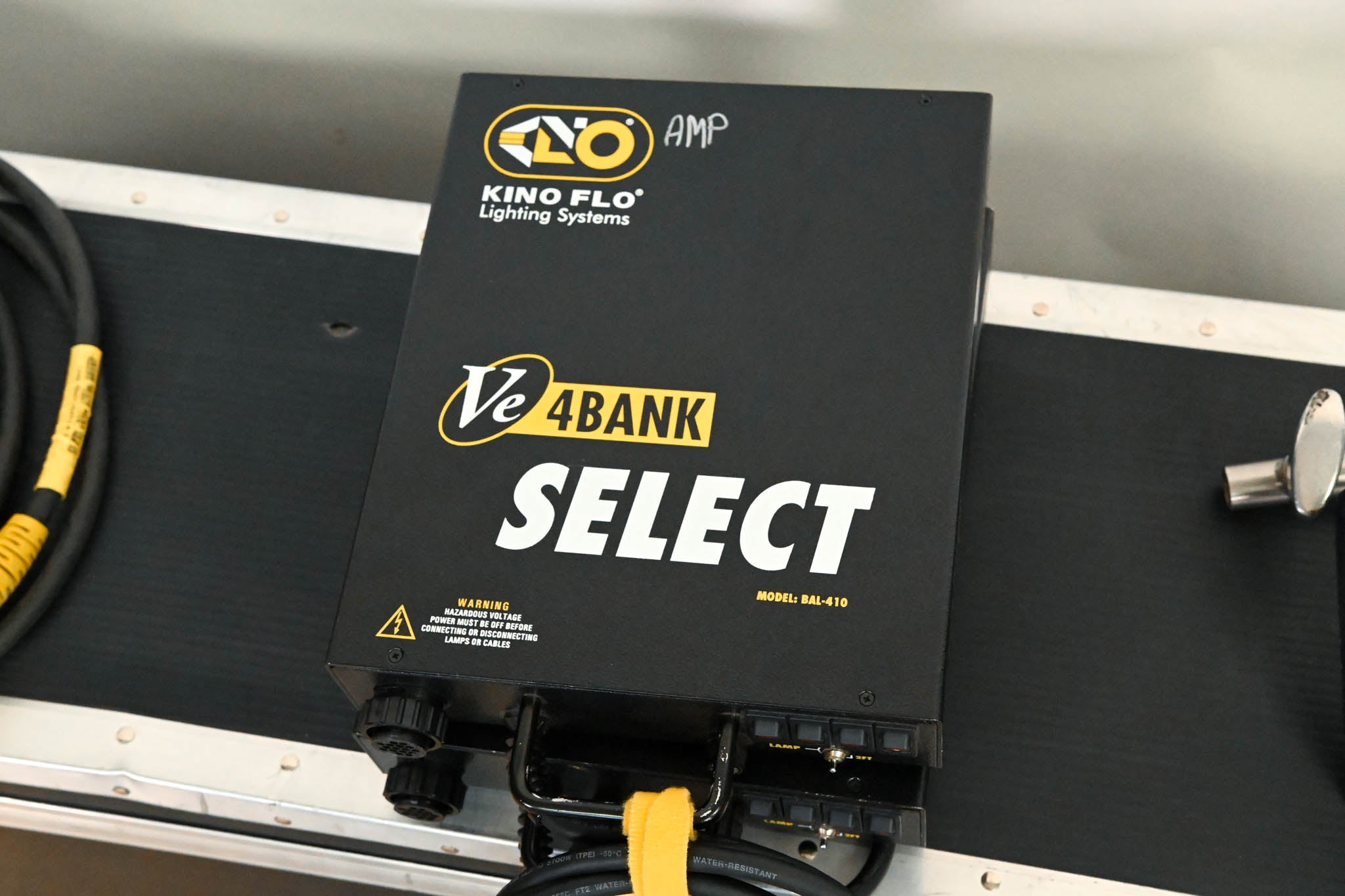 Kino Flo Select 4Bank 2-Light Gaffer Kit